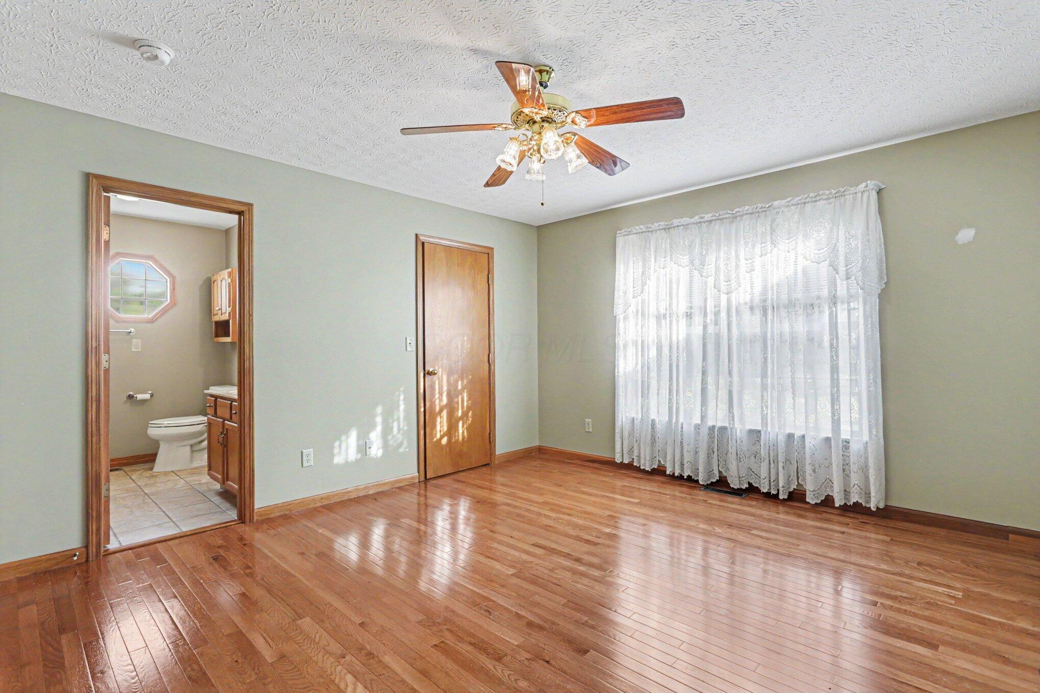 496 Danbury Drive Property Photo 11