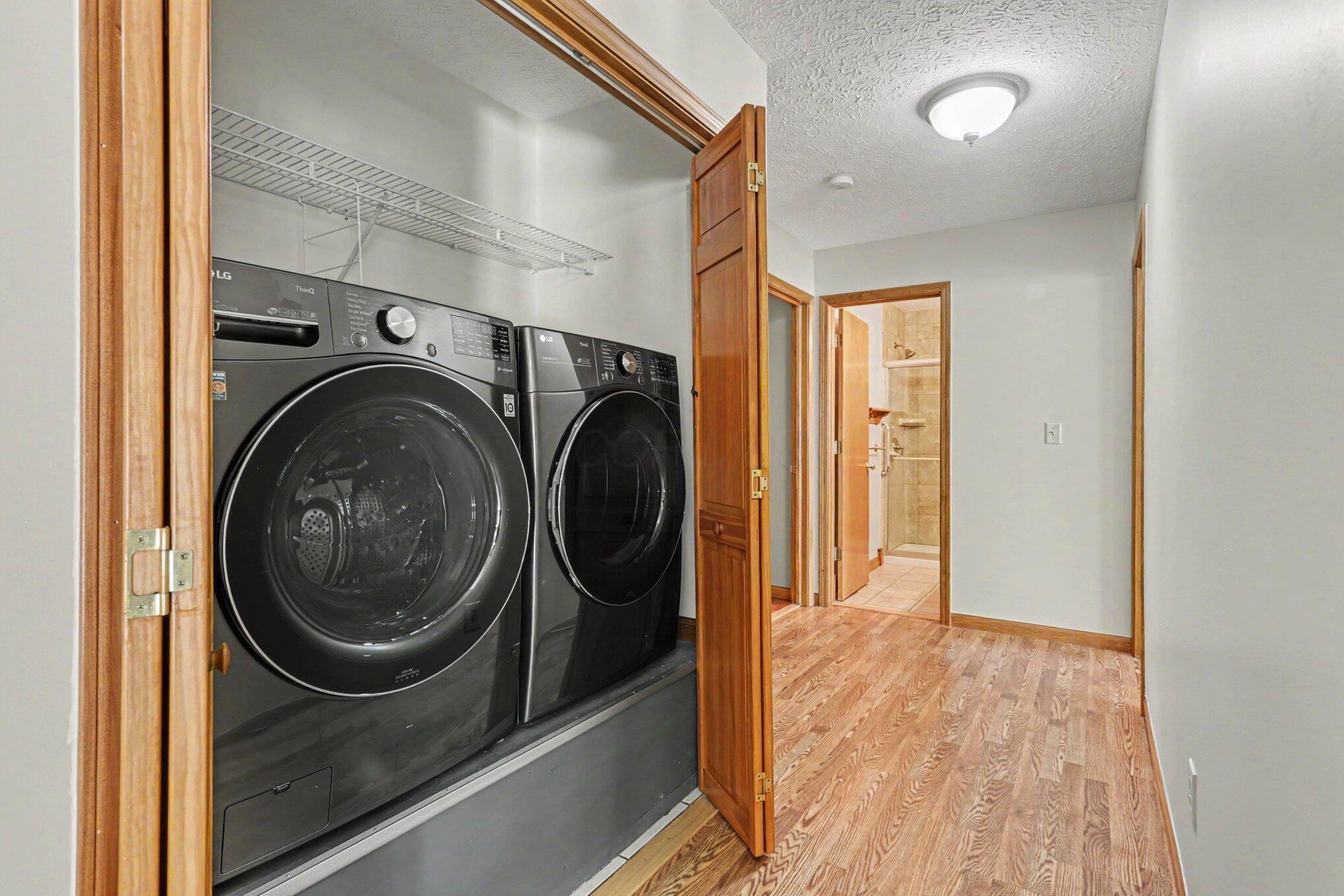 496 Danbury Drive Property Photo 18