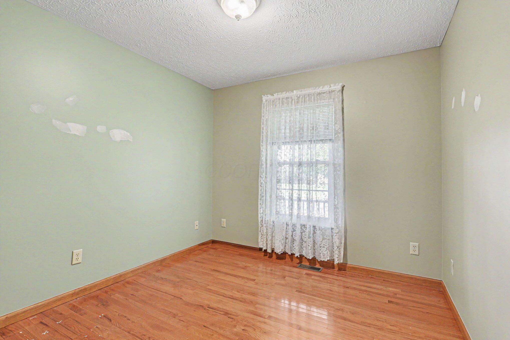 496 Danbury Drive Property Photo 21