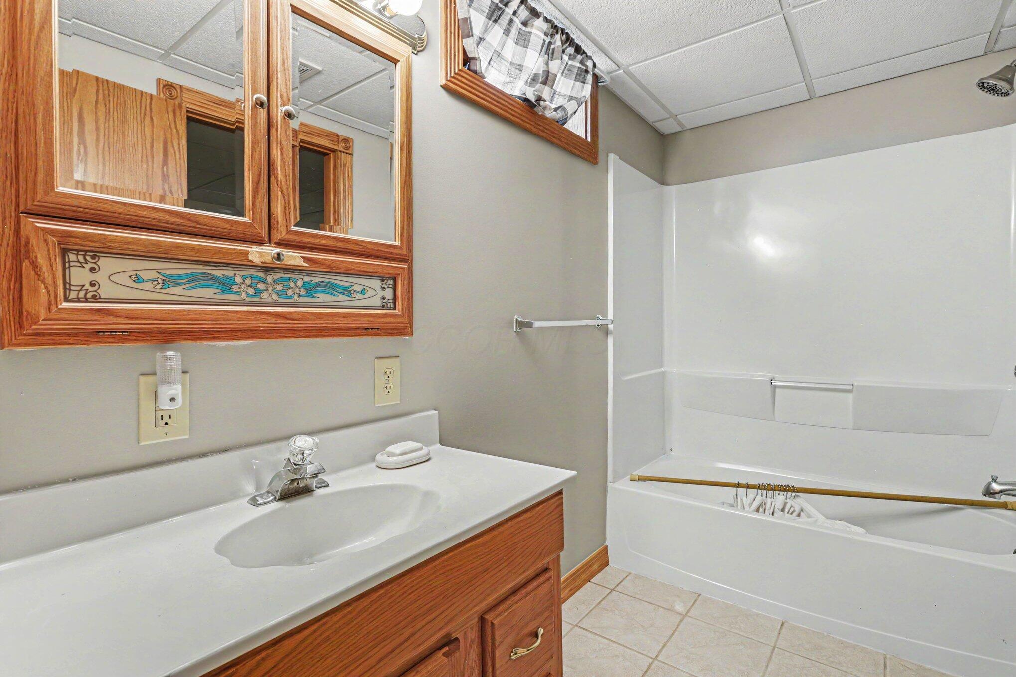496 Danbury Drive Property Photo 28