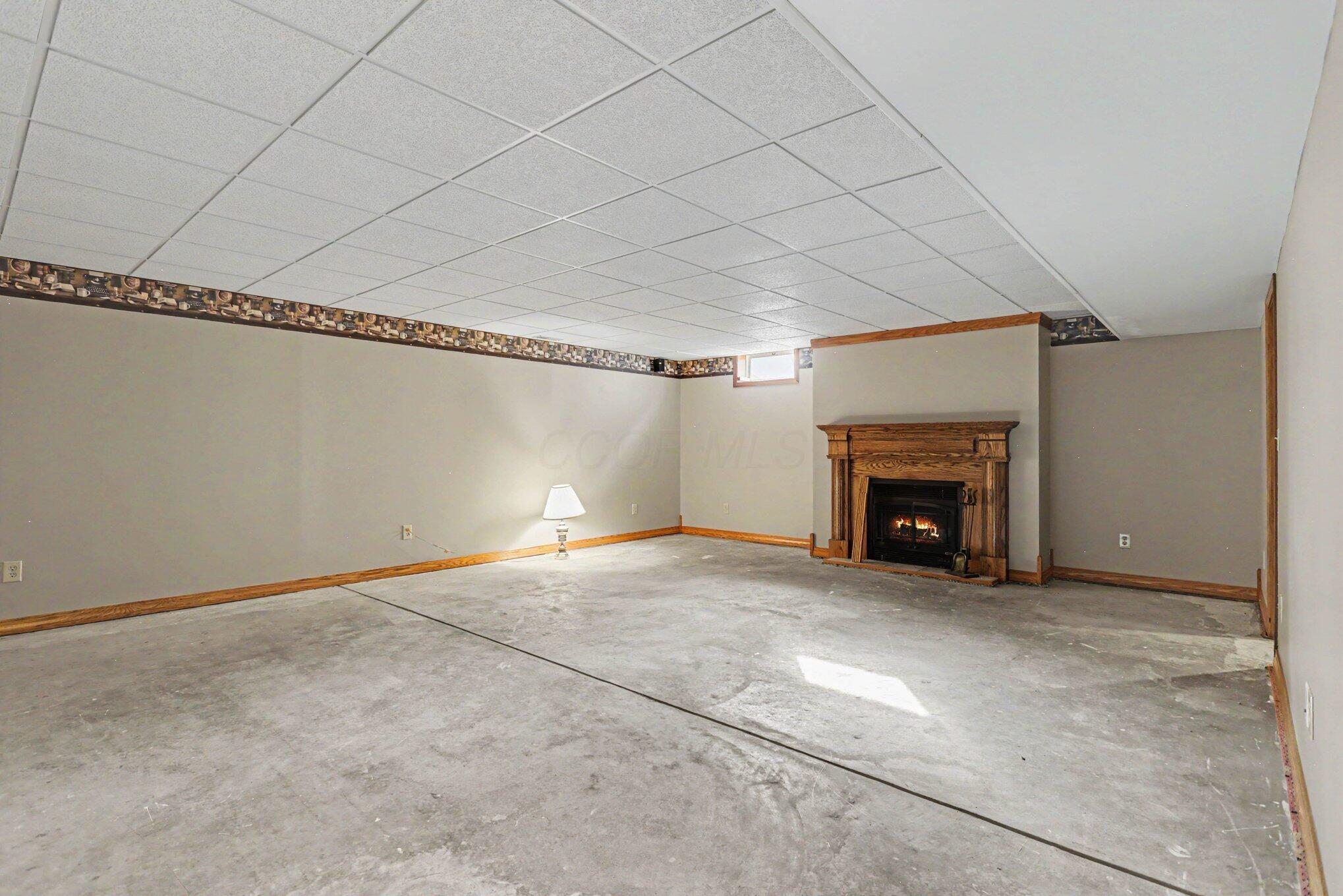 496 Danbury Drive Property Photo 30