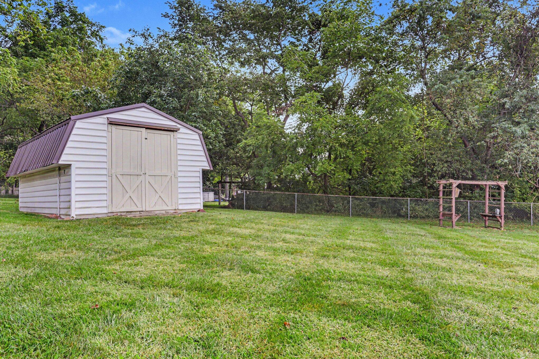 496 Danbury Drive Property Photo 38