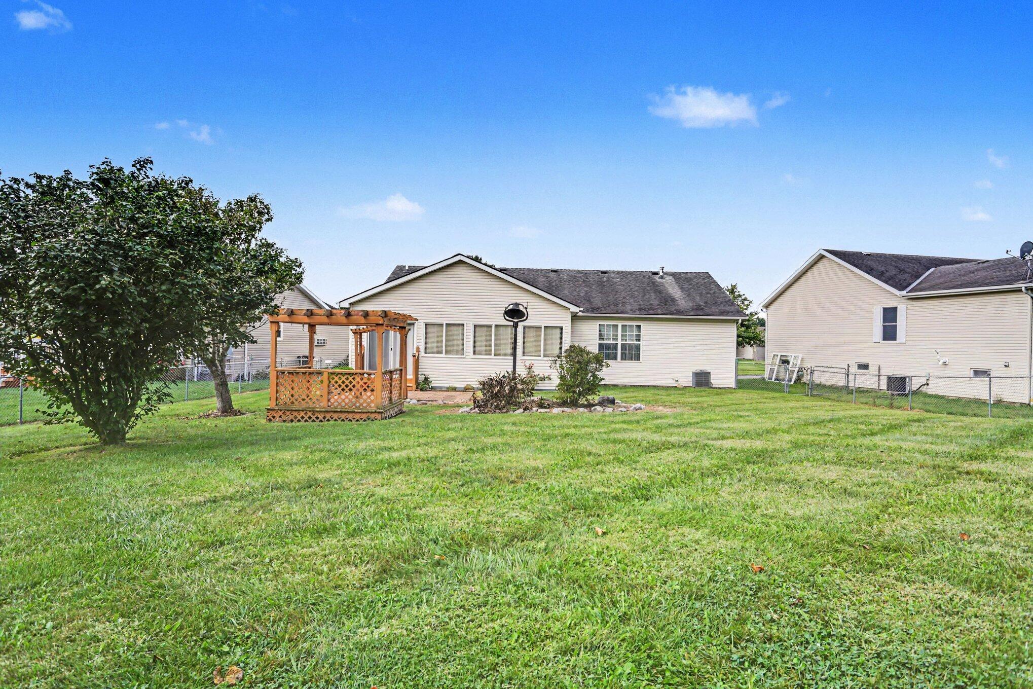 496 Danbury Drive Property Photo 39