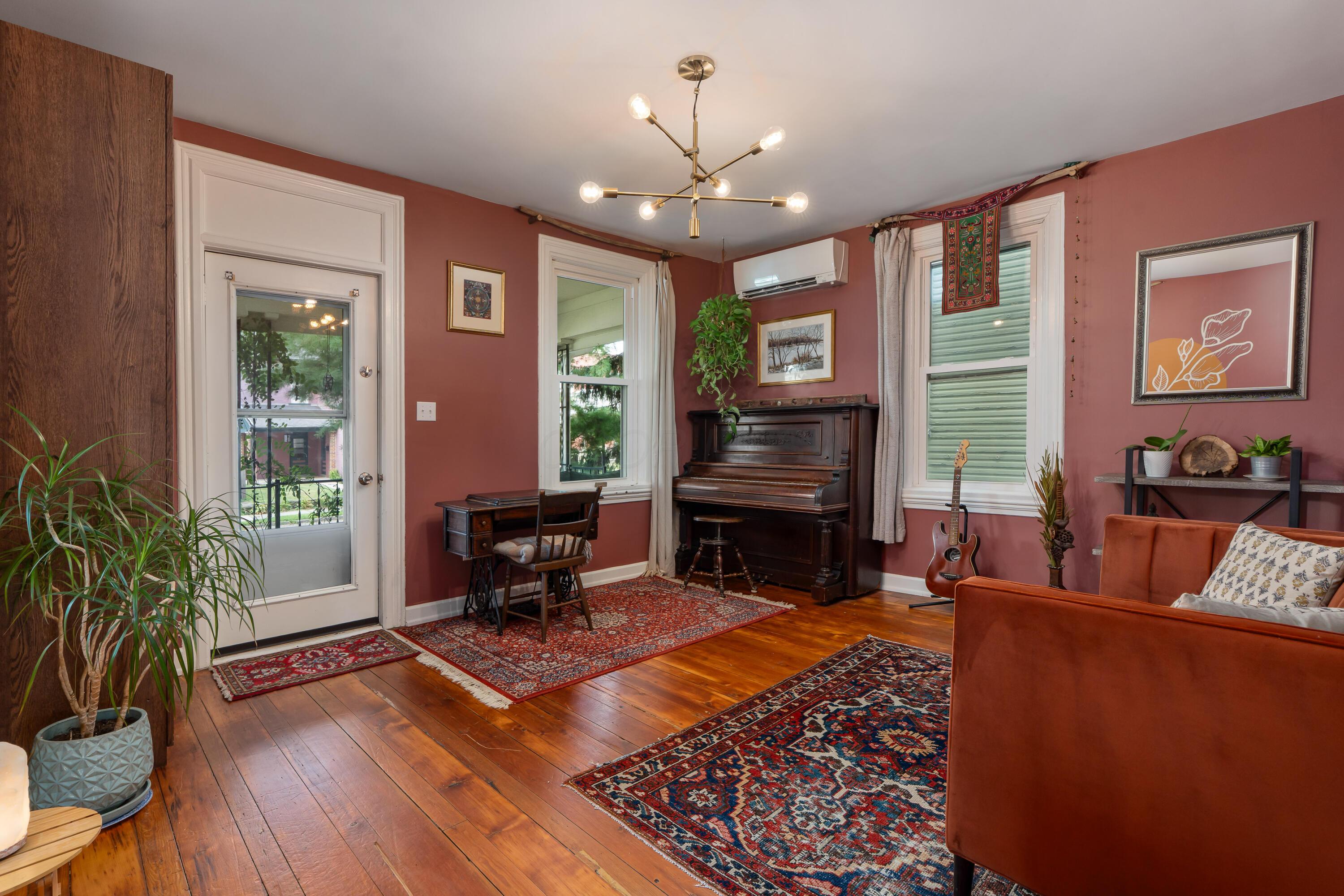 69 E Dodridge Street Property Photo 5
