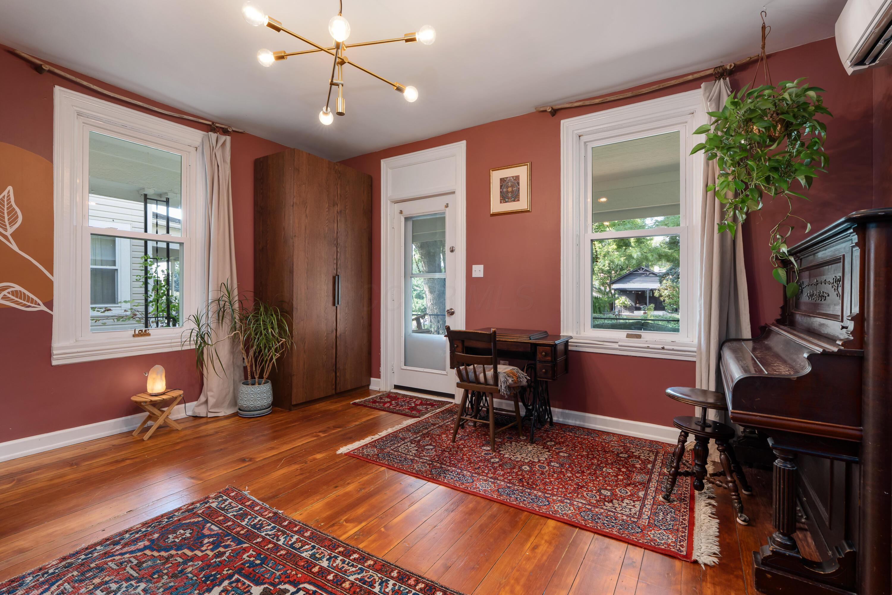 69 E Dodridge Street Property Photo 7