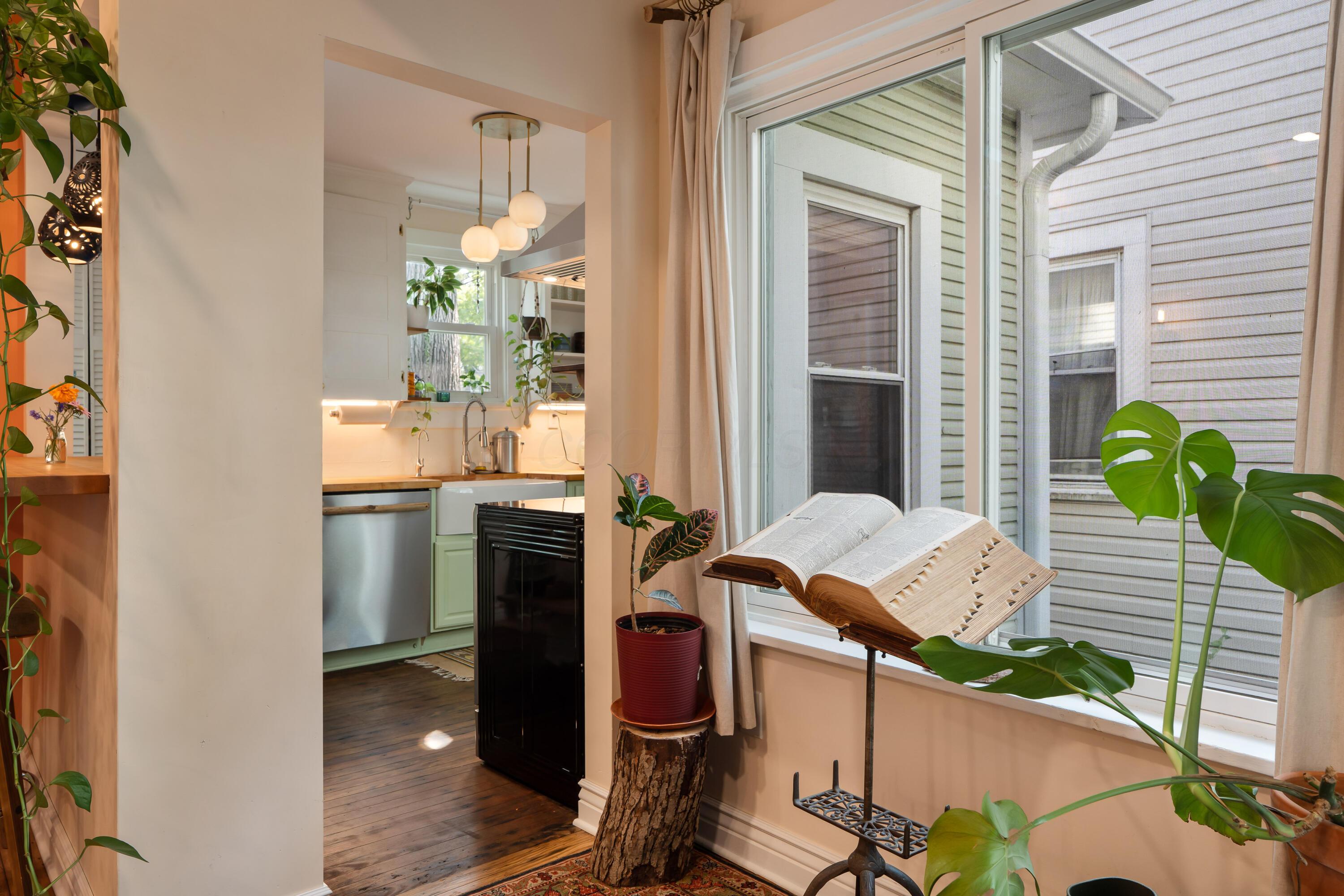 69 E Dodridge Street Property Photo 12