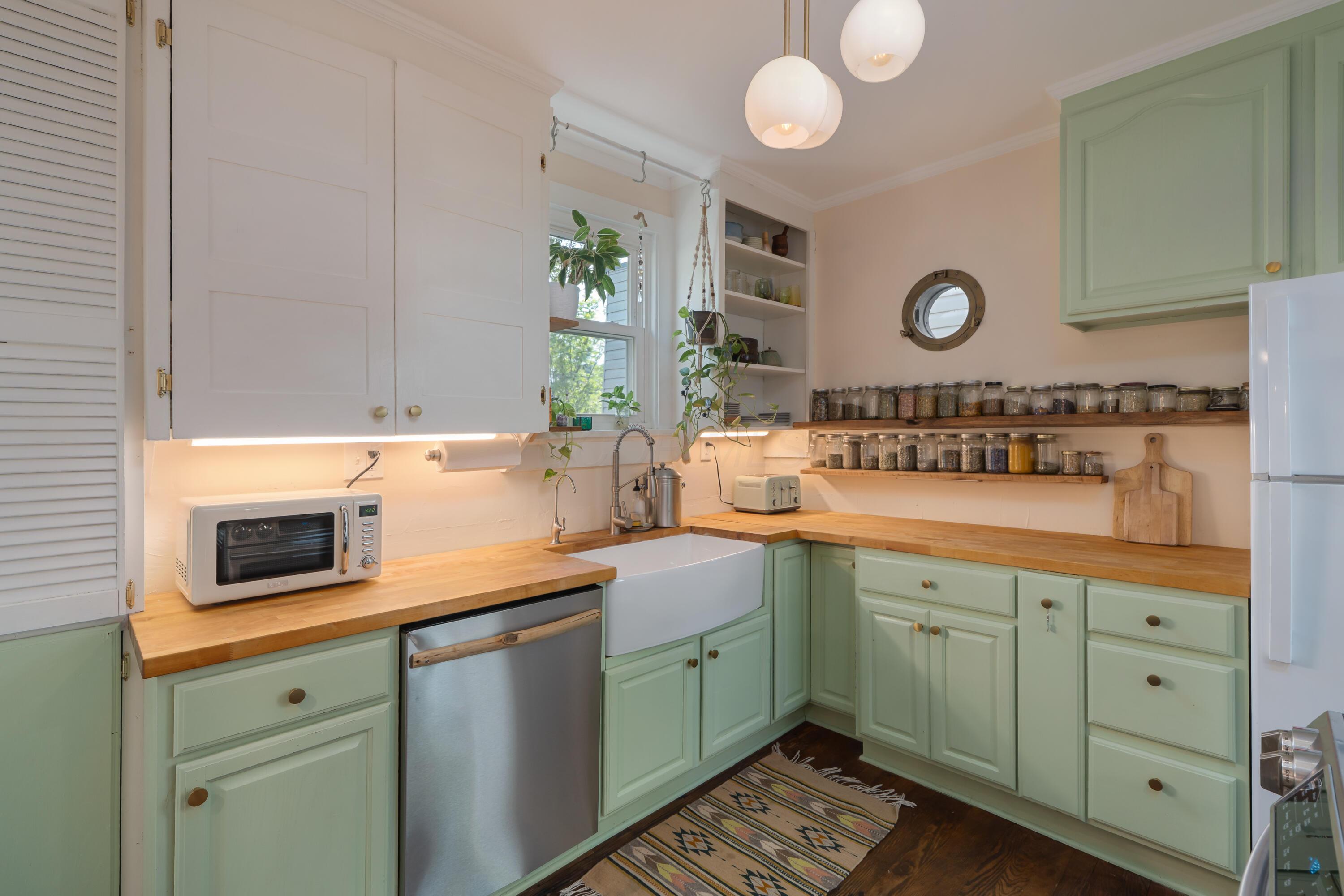 69 E Dodridge Street Property Photo 13
