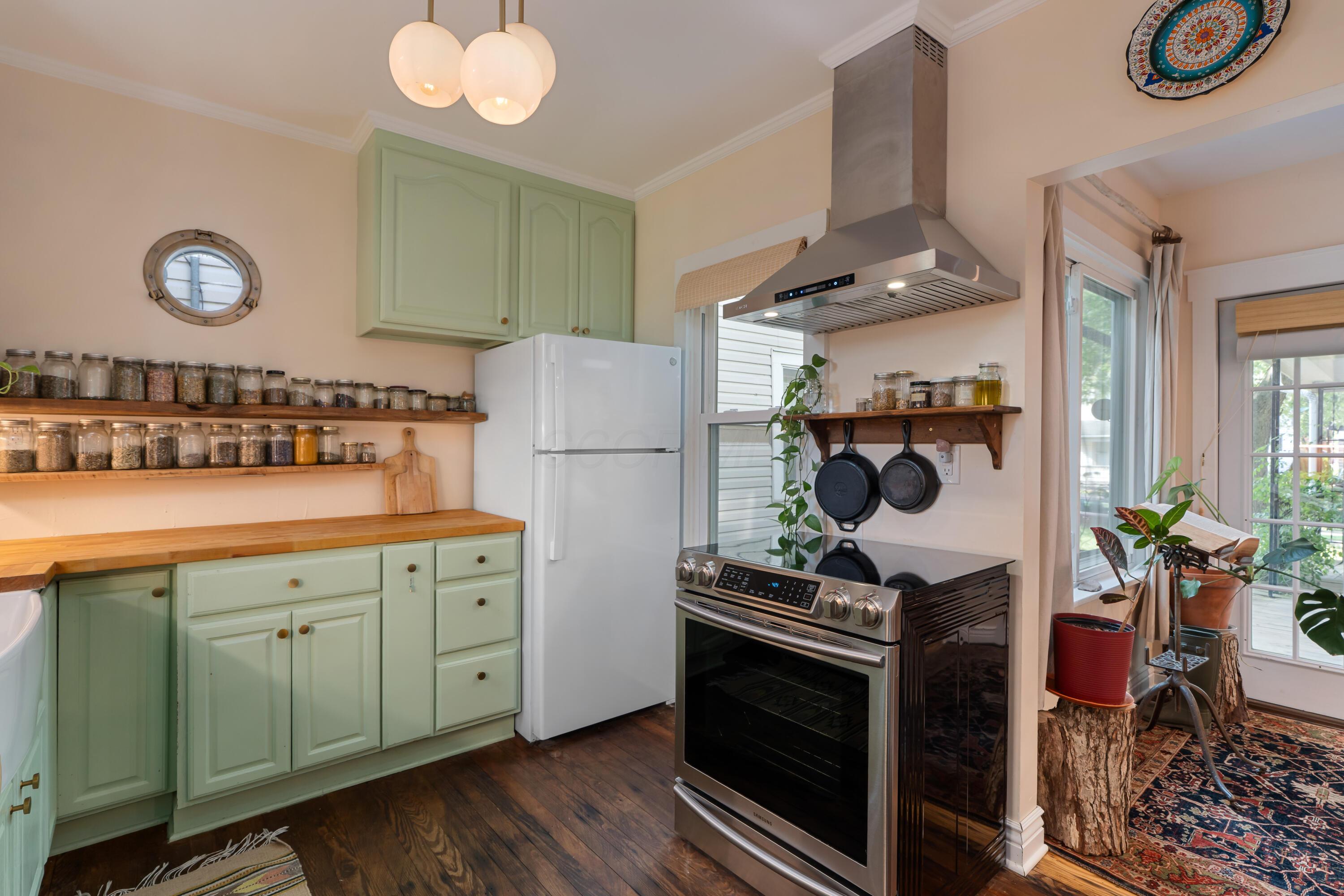 69 E Dodridge Street Property Photo 14
