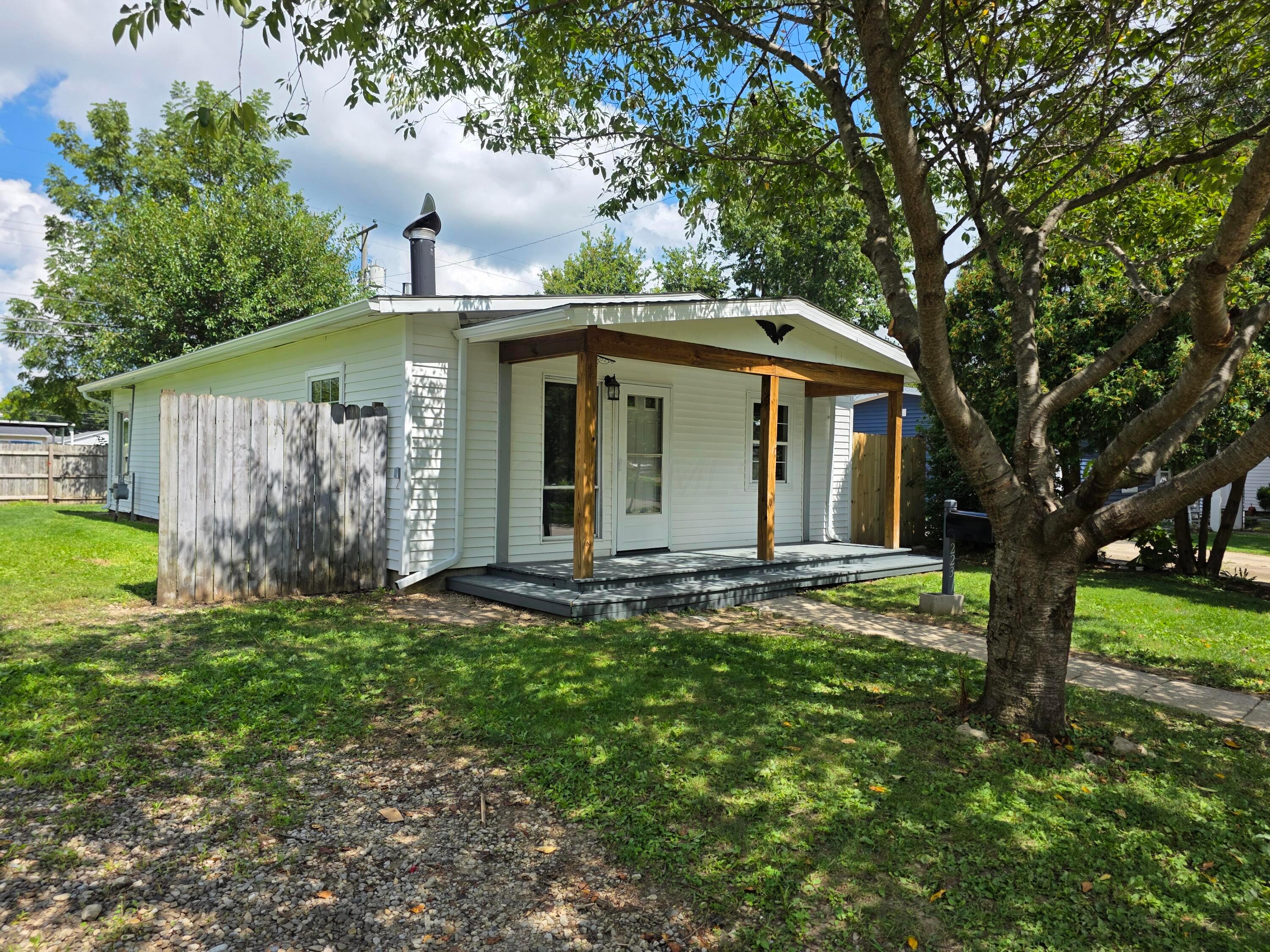 223 Prentice Drive Property Photo 2