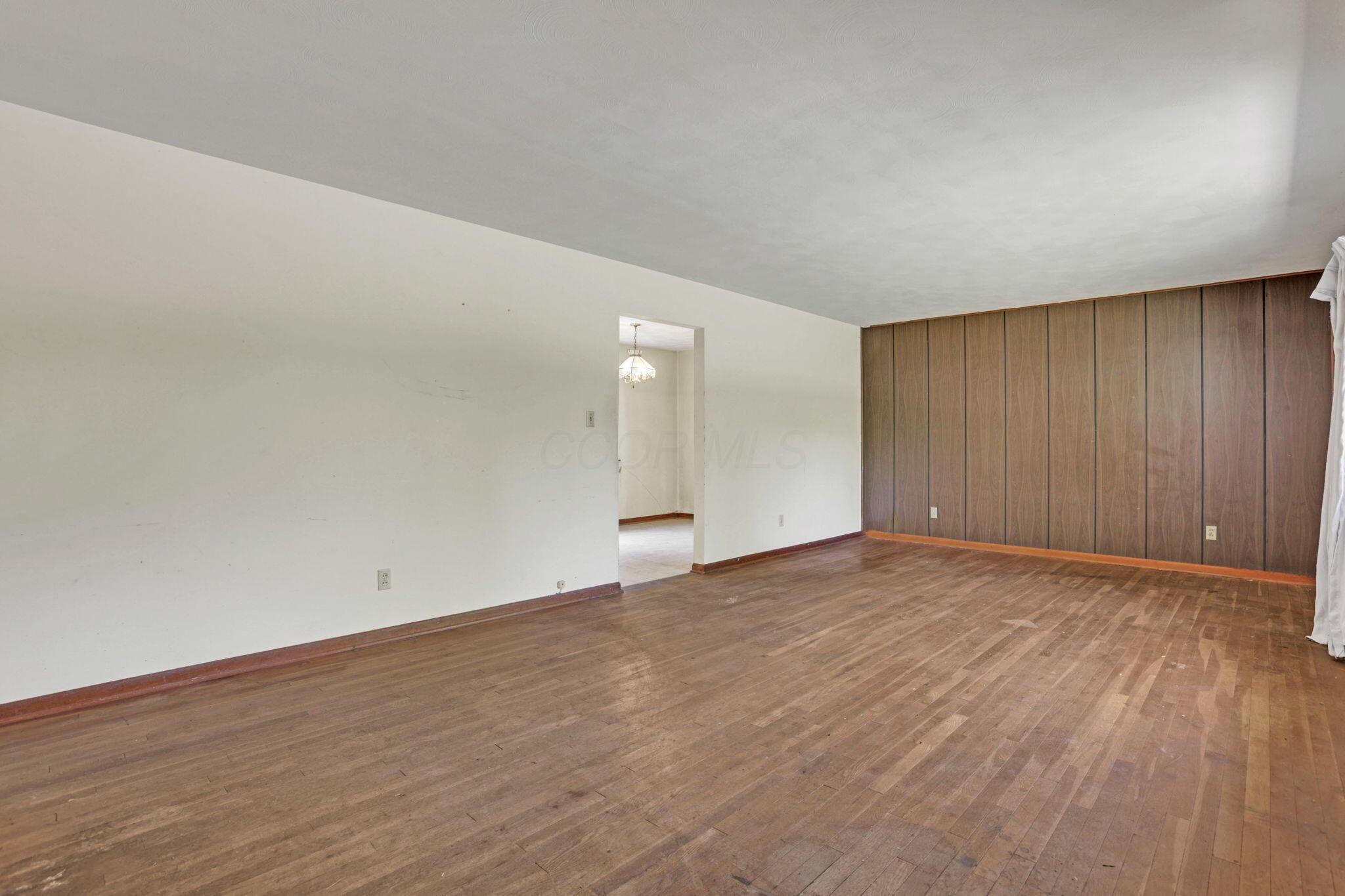 31 Longview Heights Road Property Photo 5