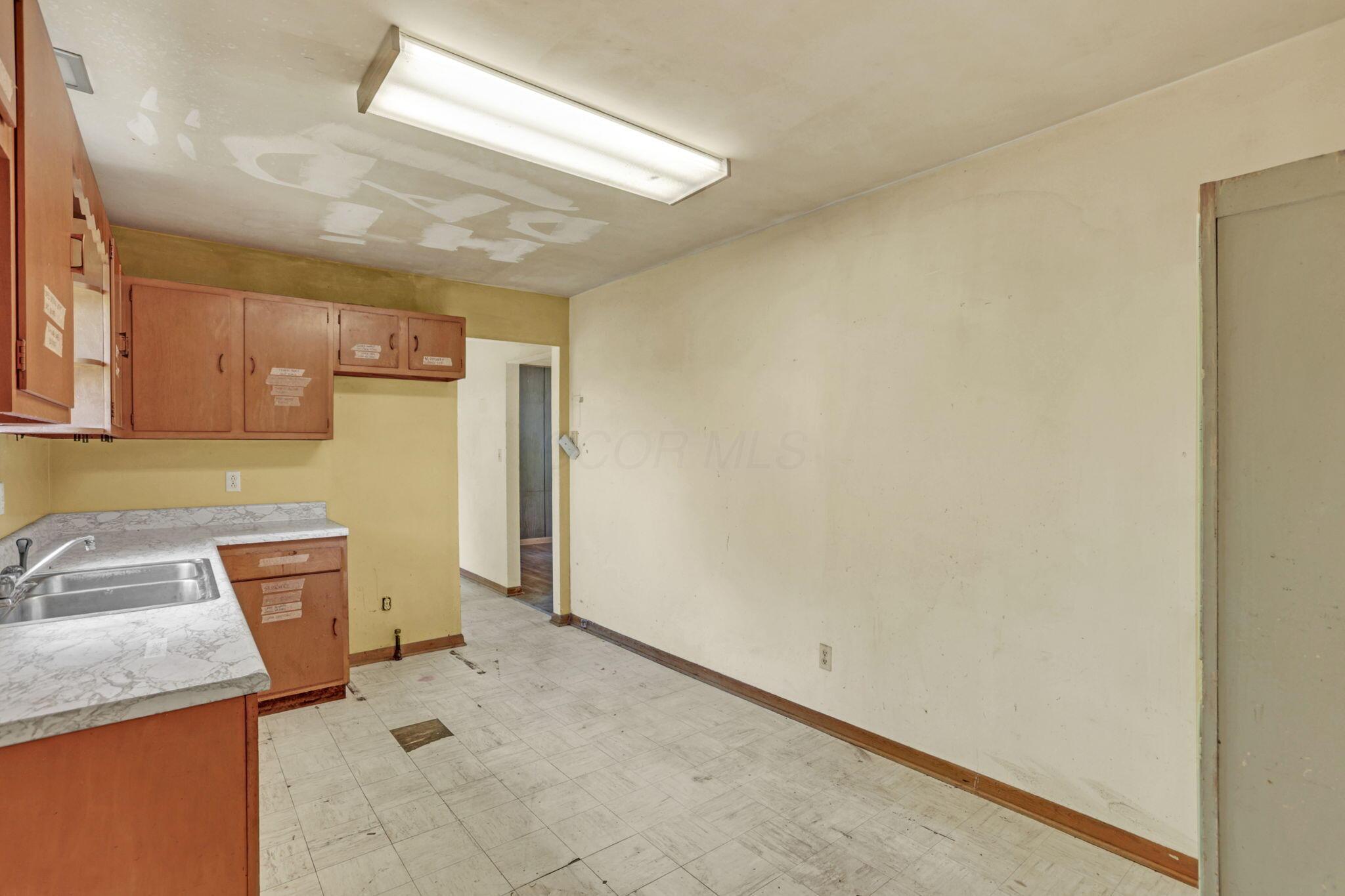 31 Longview Heights Road Property Photo 12