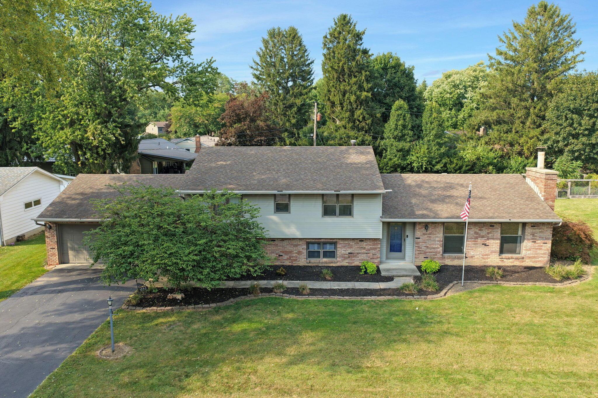 1050 Vernon Heights Boulevard Property Photo 4