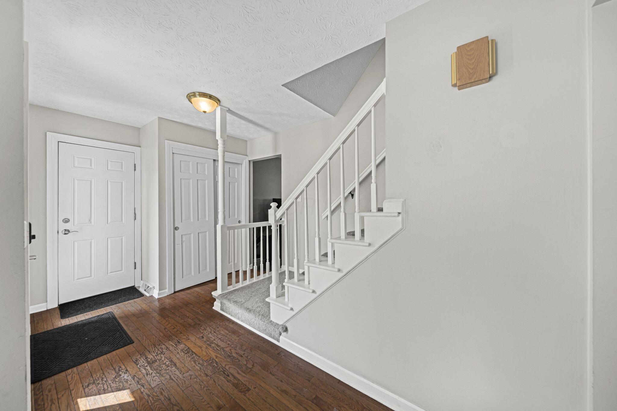 5515 Glasgow Place Property Photo 12