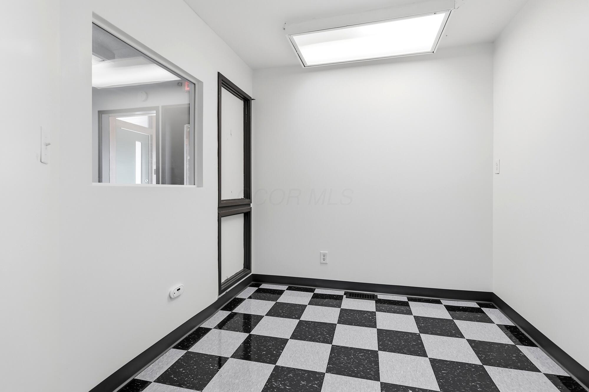 1200 E Home Road Property Photo 42
