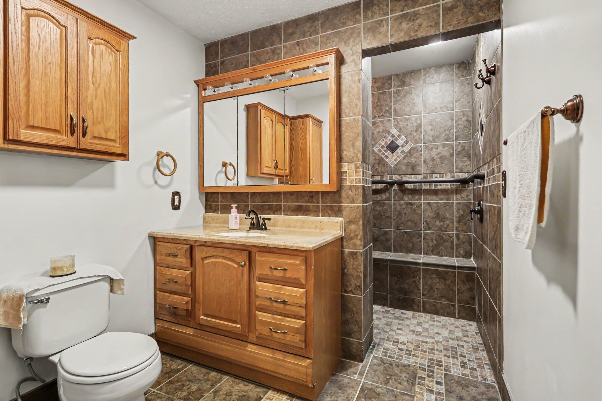 180 E Hydell Road Property Photo 15