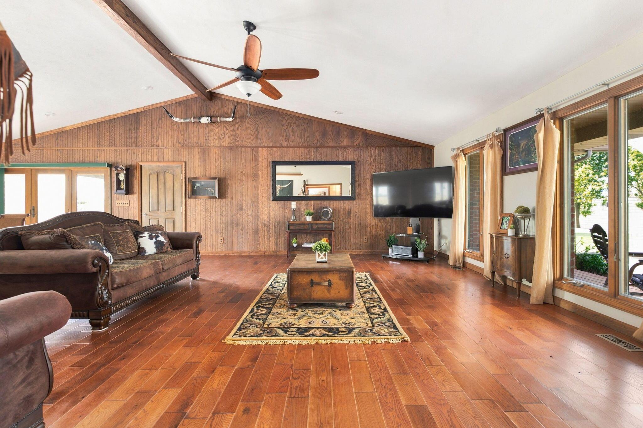 14540 Neff Road Property Photo 15