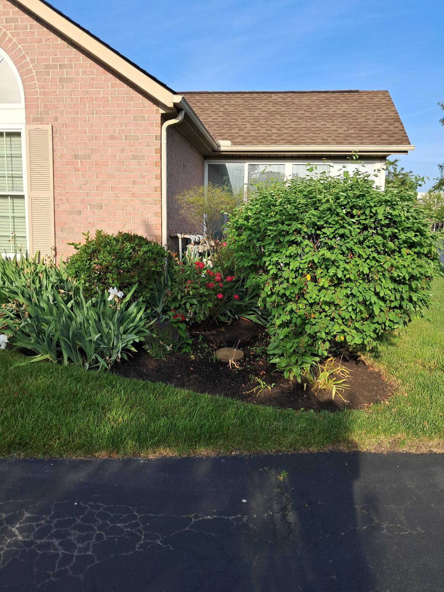 2018 Farmbrook Circle N Property Photo 8