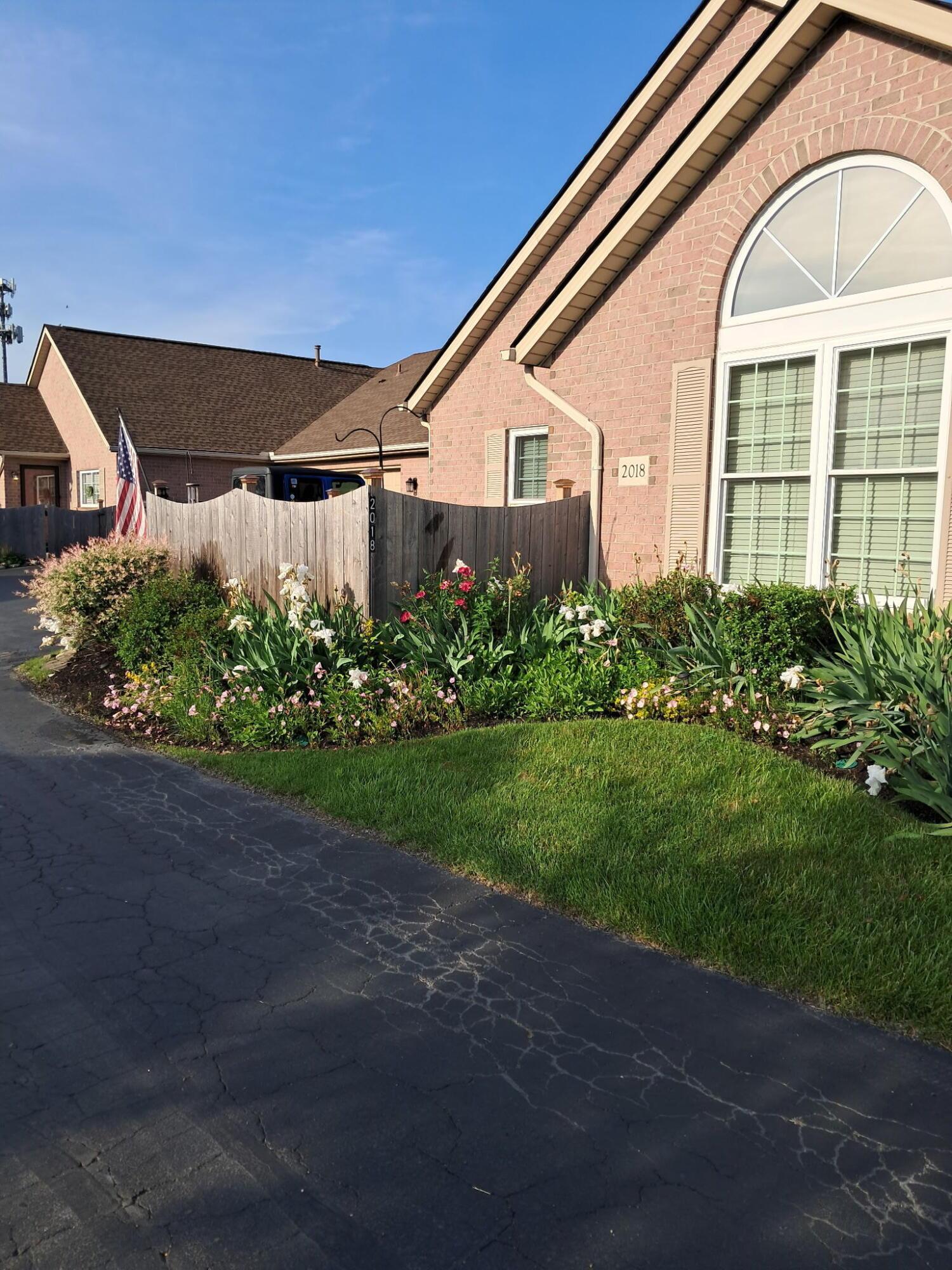 2018 Farmbrook Circle N Property Photo 9