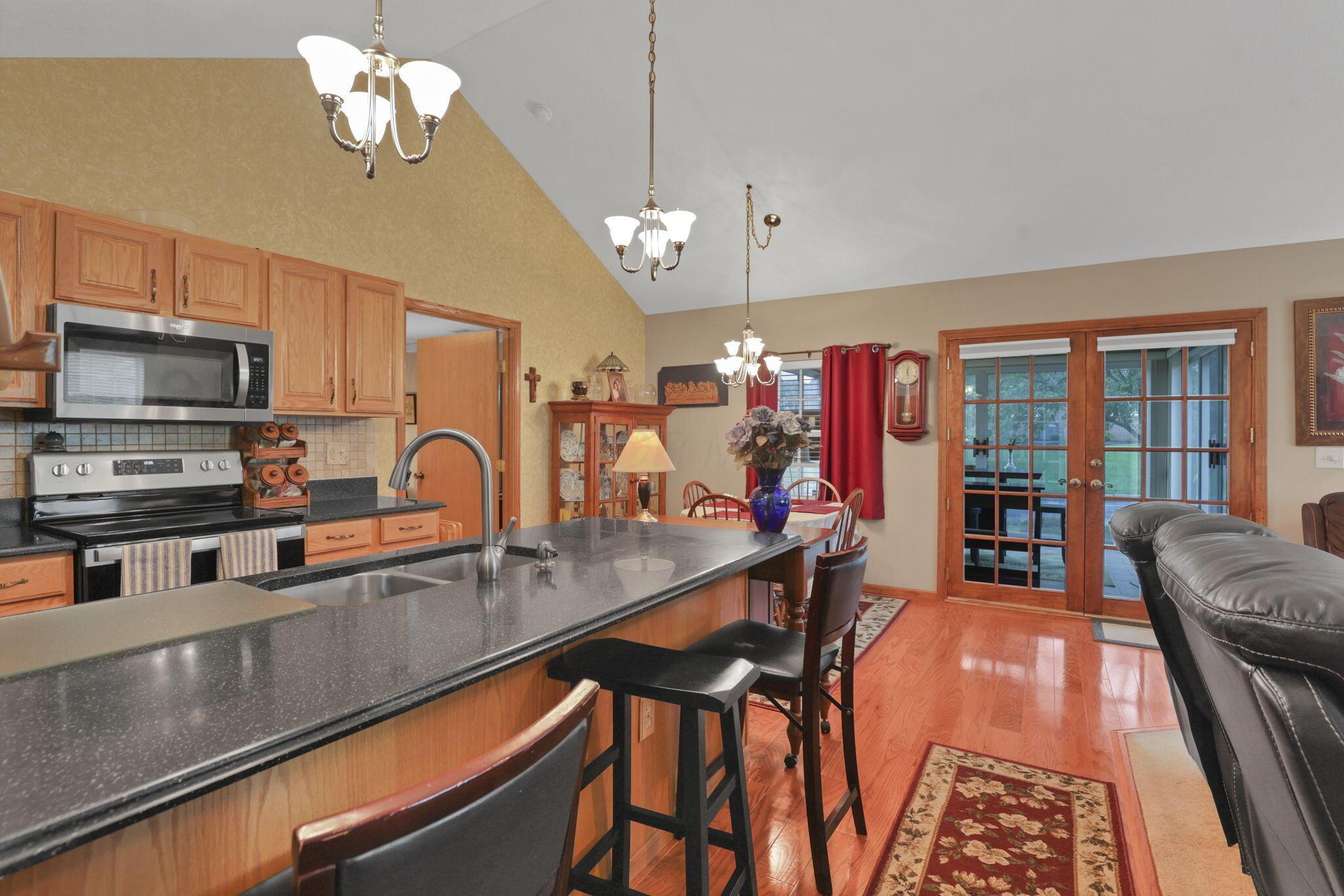 2018 Farmbrook Circle N Property Photo 20