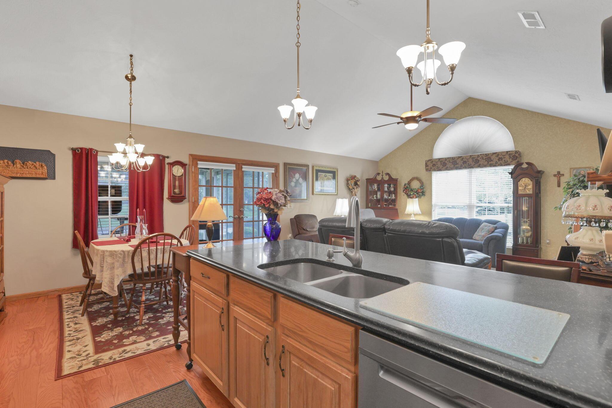 2018 Farmbrook Circle N Property Photo 21