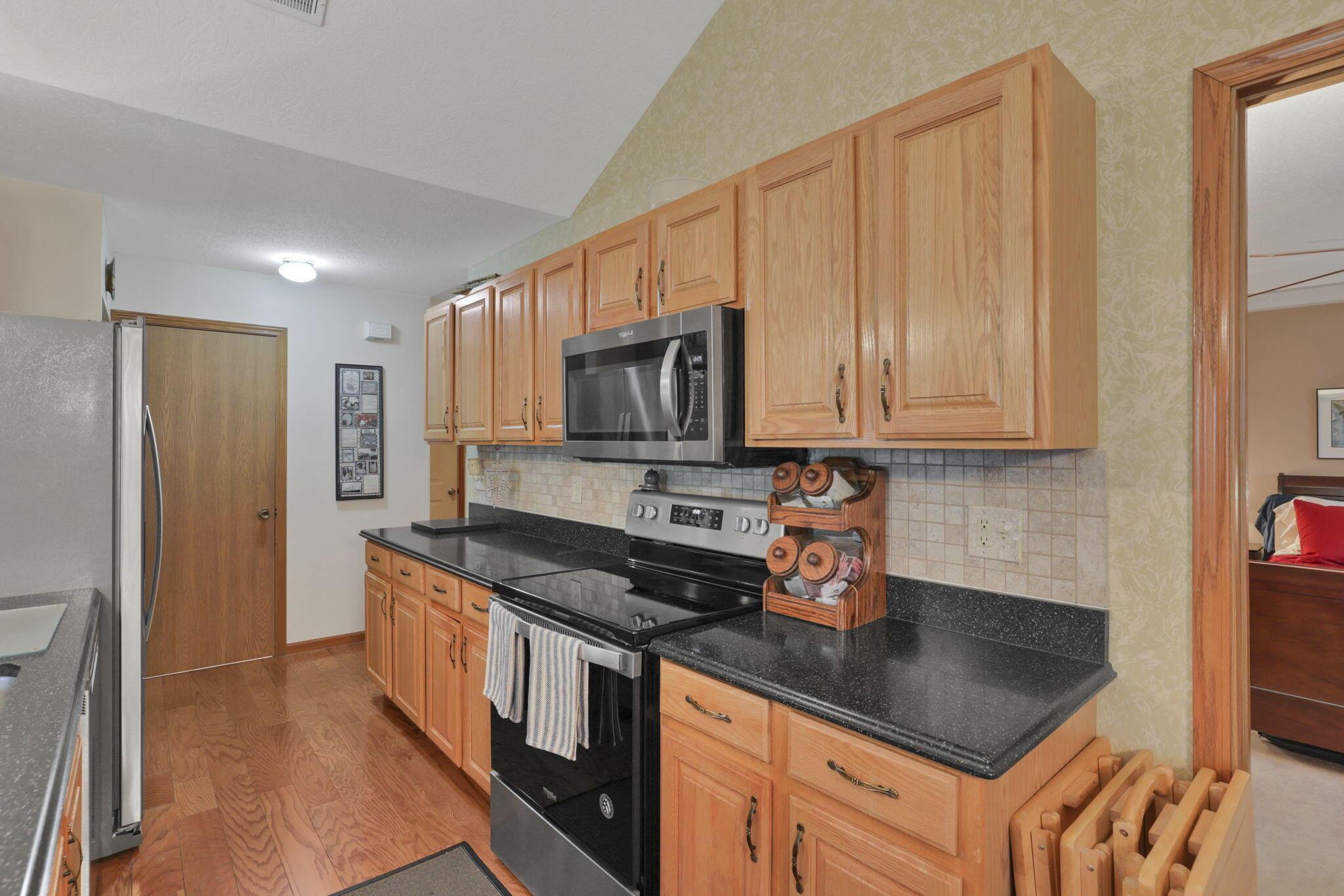 2018 Farmbrook Circle N Property Photo 25