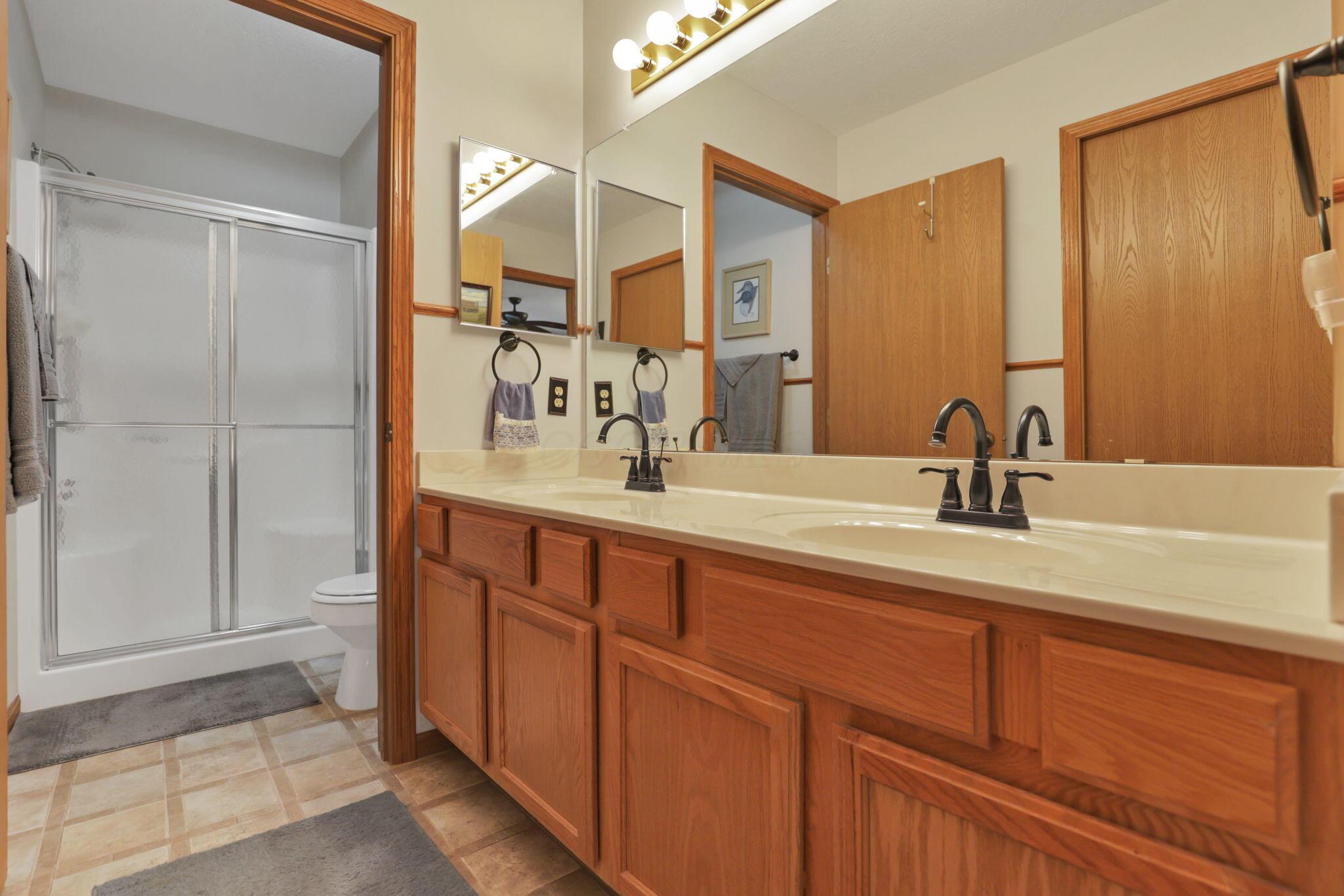 2018 Farmbrook Circle N Property Photo 32