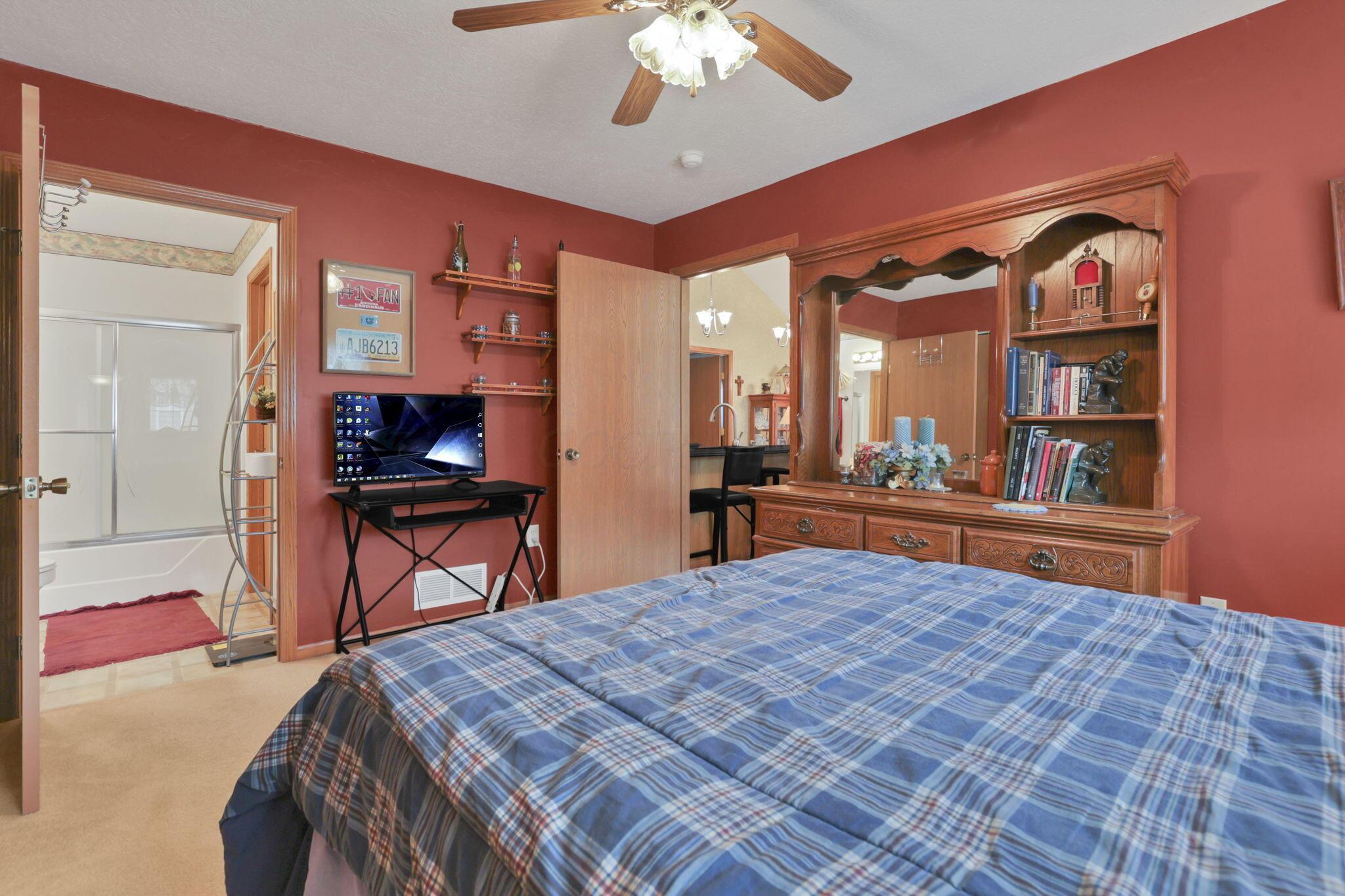 2018 Farmbrook Circle N Property Photo 39