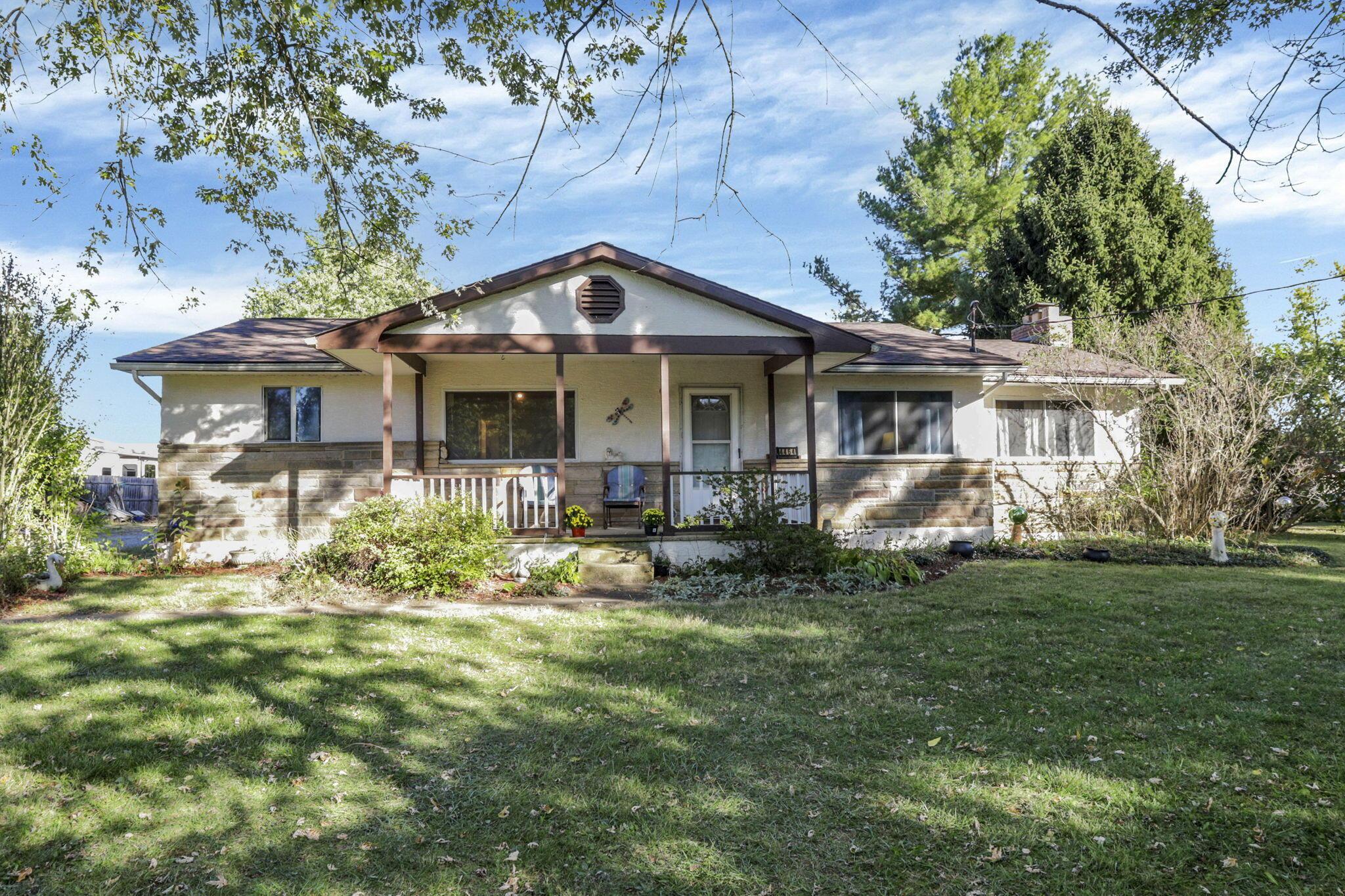 4464 Reynolds Road Property Photo 1