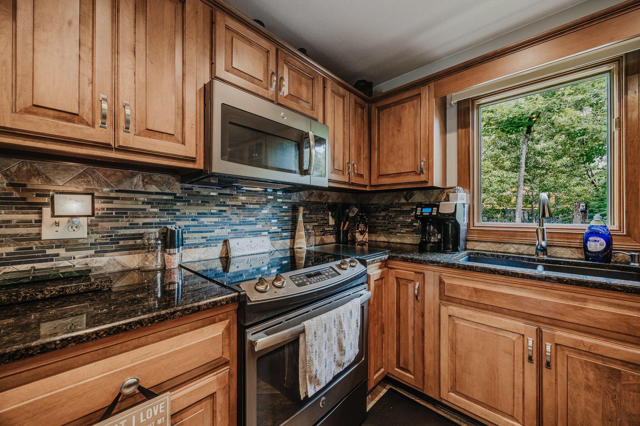 9494 Timberbank Circle Property Photo 15
