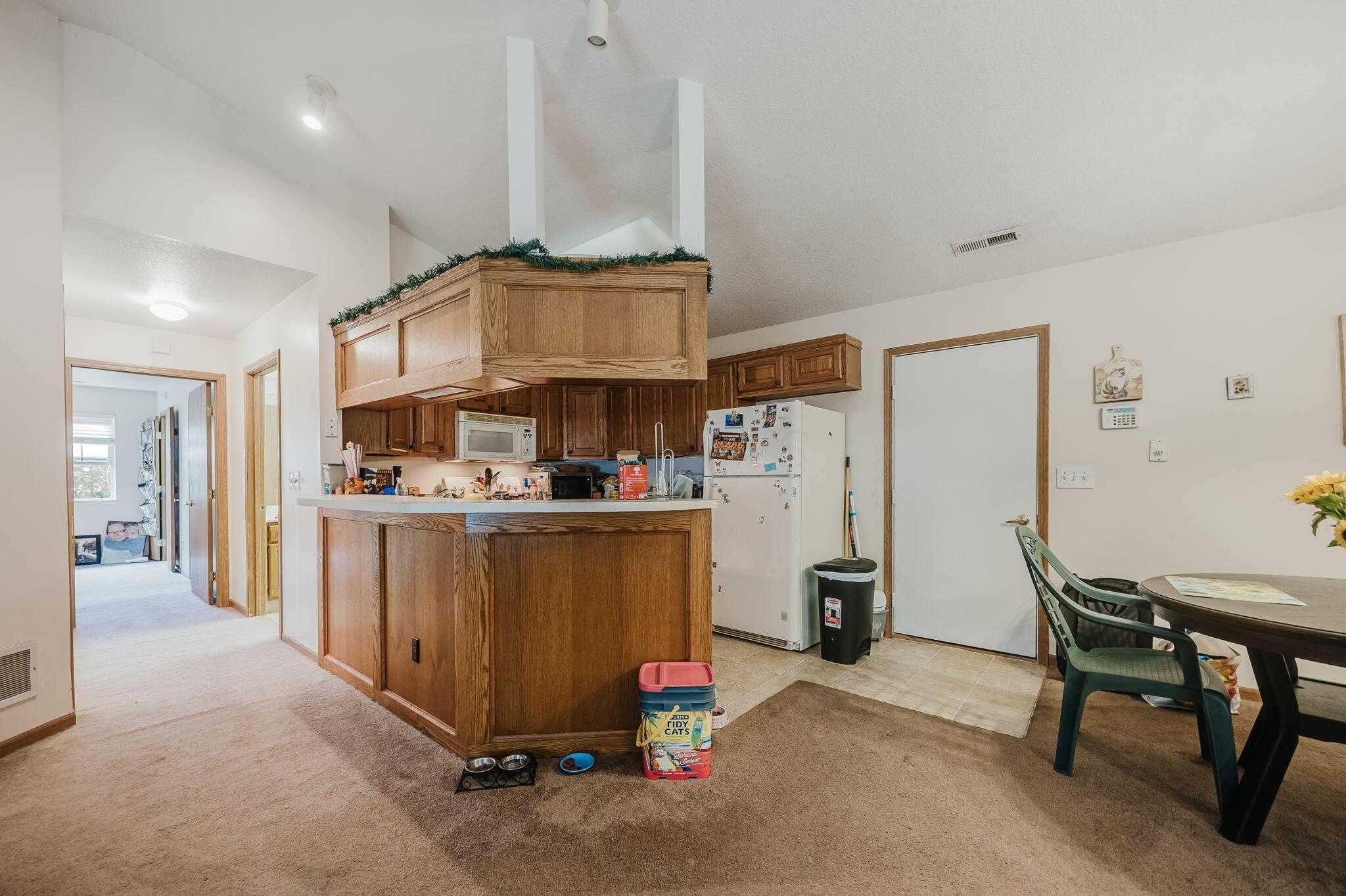 4100 Castel Drive Property Photo 10