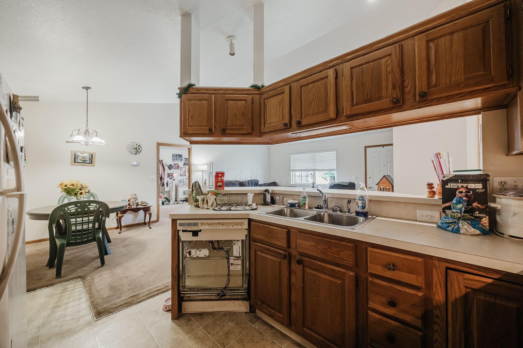 4100 Castel Drive Property Photo 15