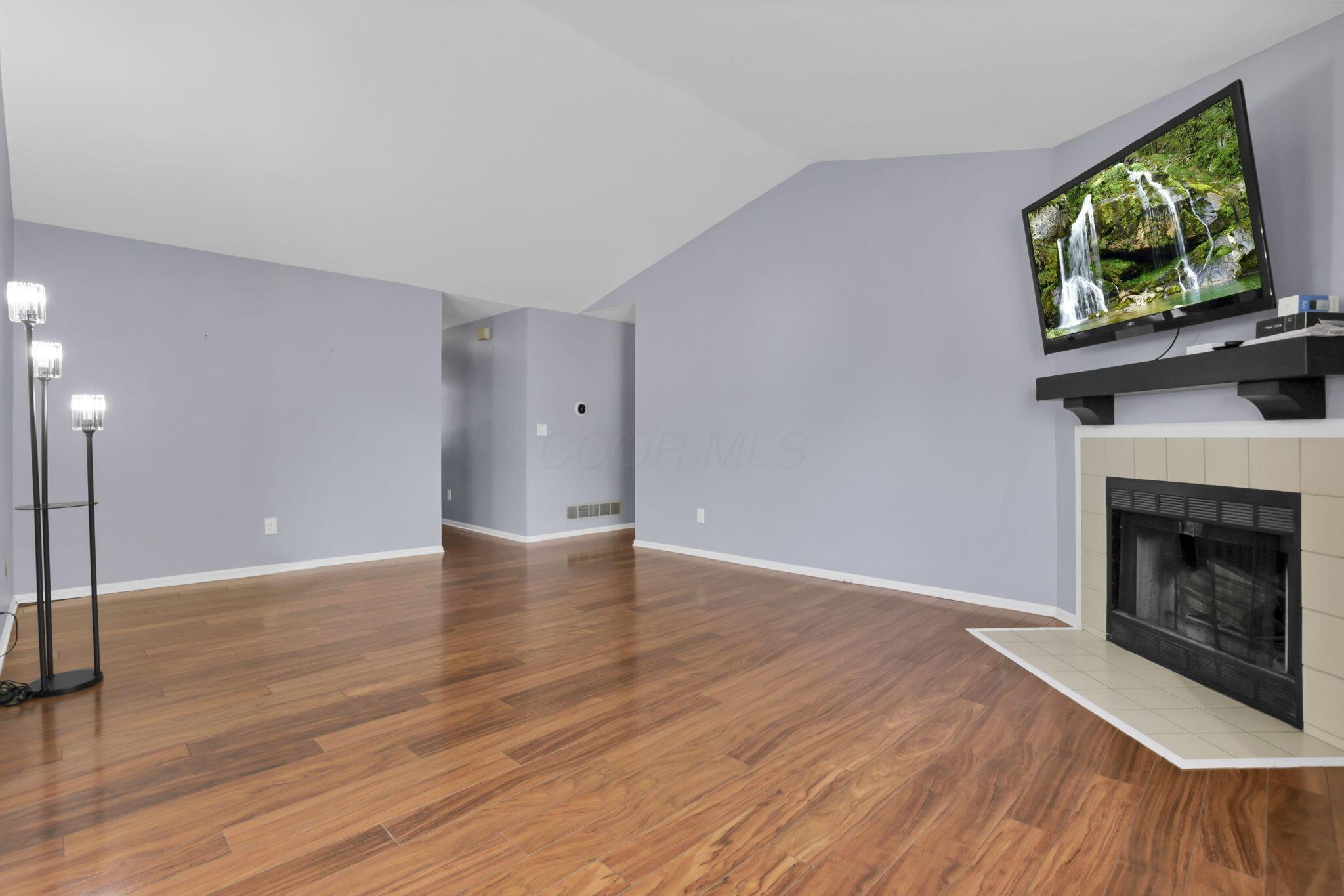 5725 Saucony Drive Property Photo 8