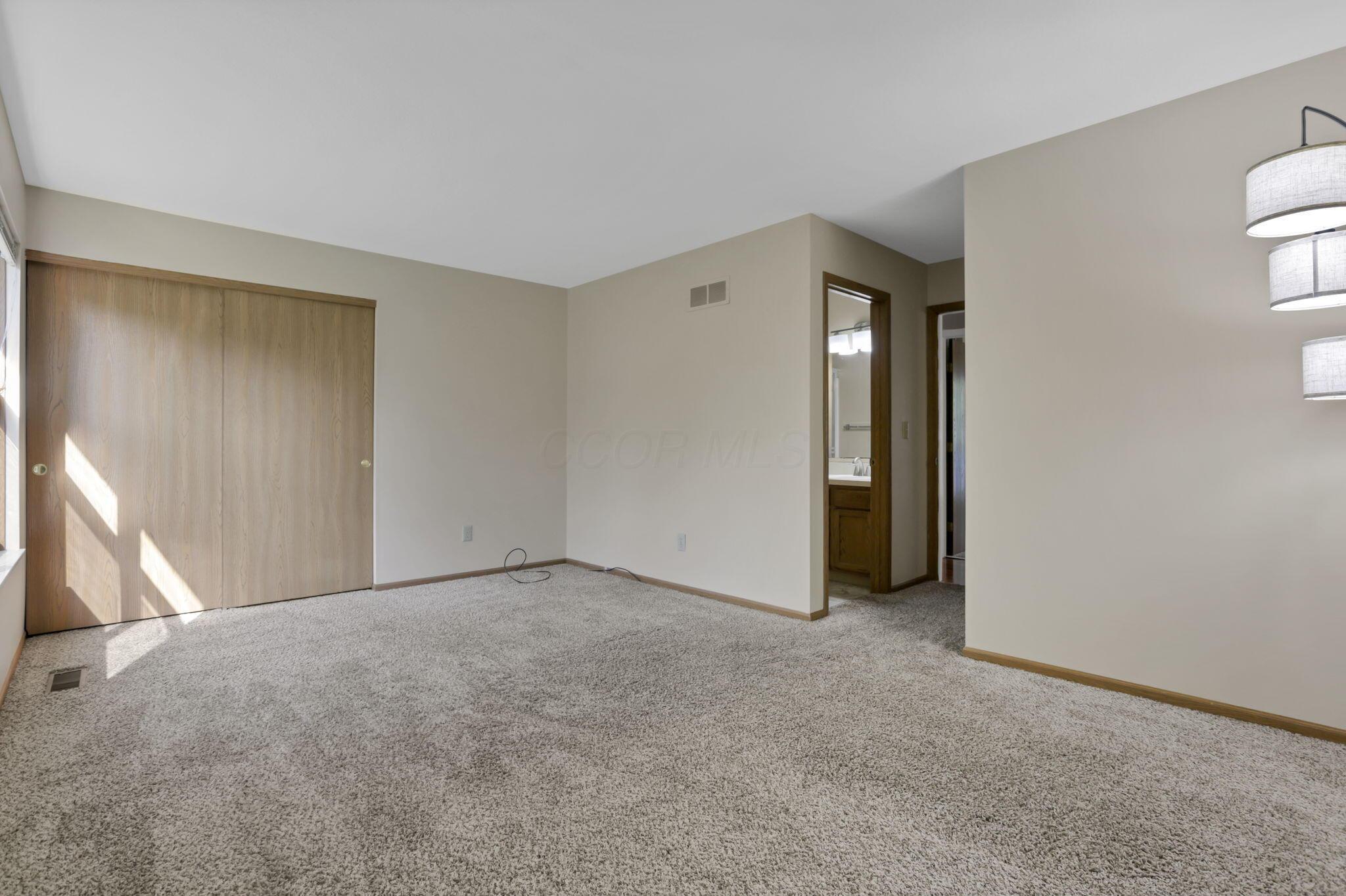 5725 Saucony Drive Property Photo 29