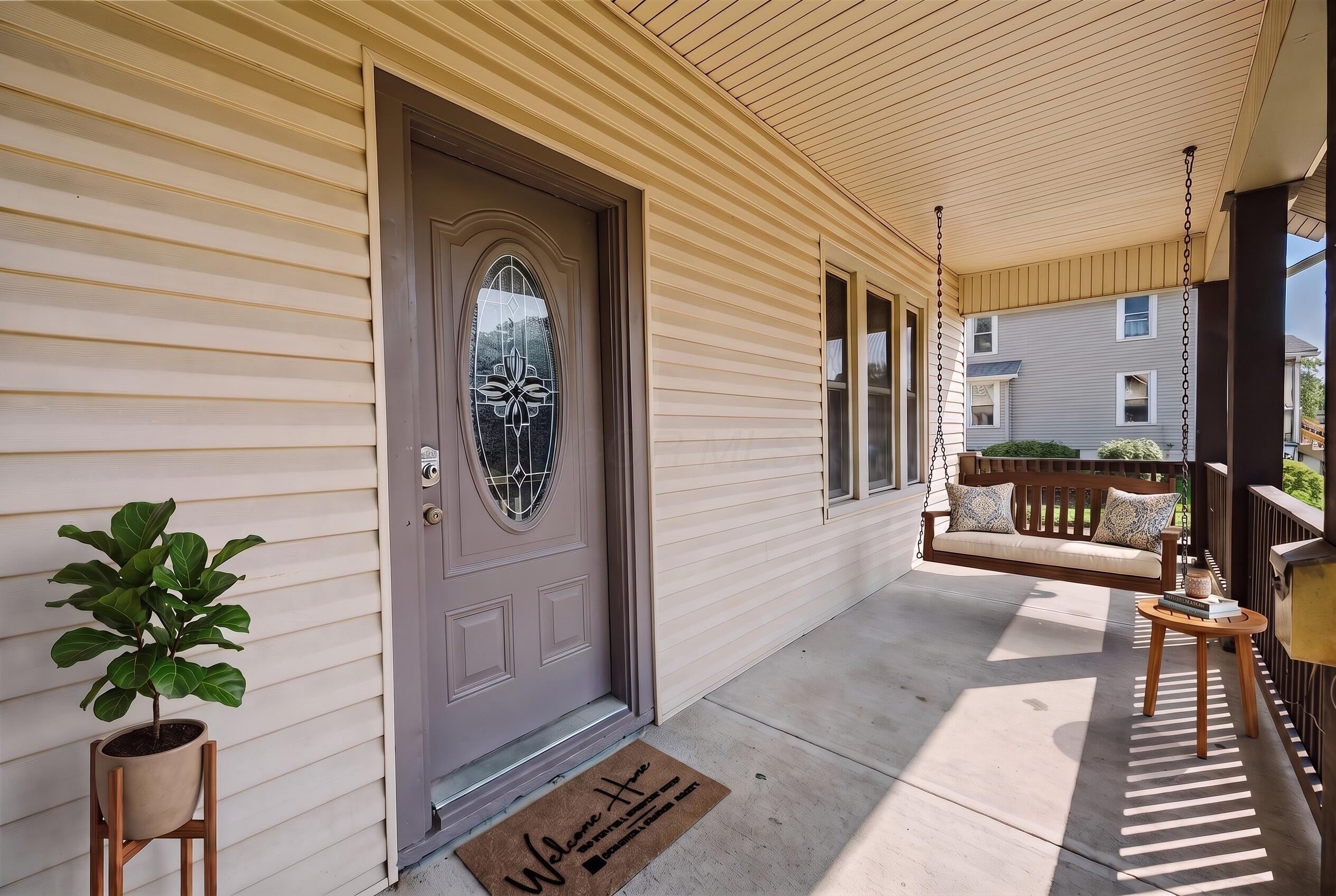 430 Clinton Street Property Photo 4