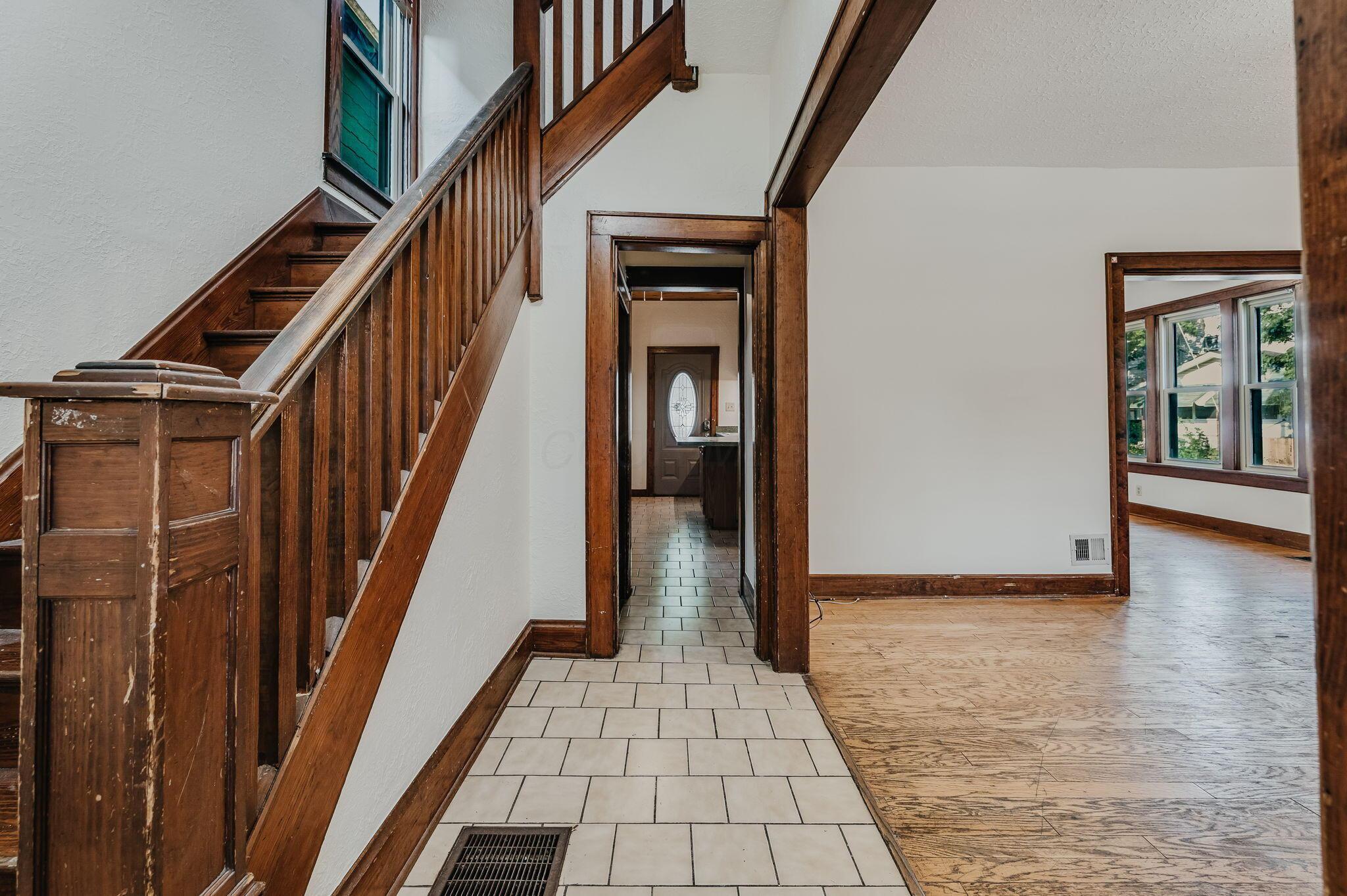 430 Clinton Street Property Photo 15
