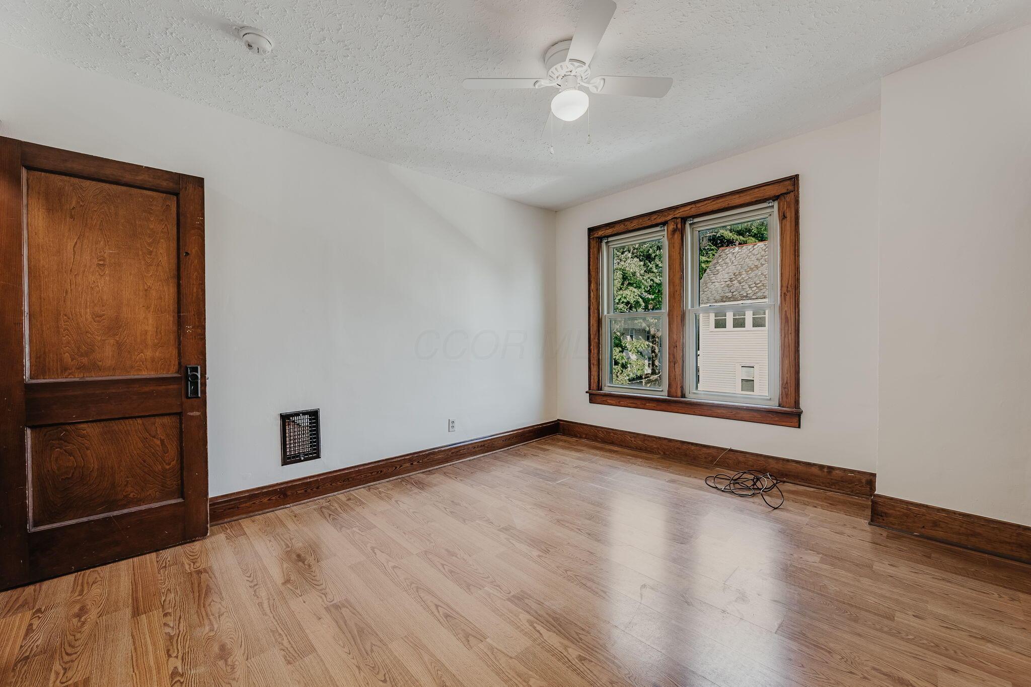 430 Clinton Street Property Photo 32