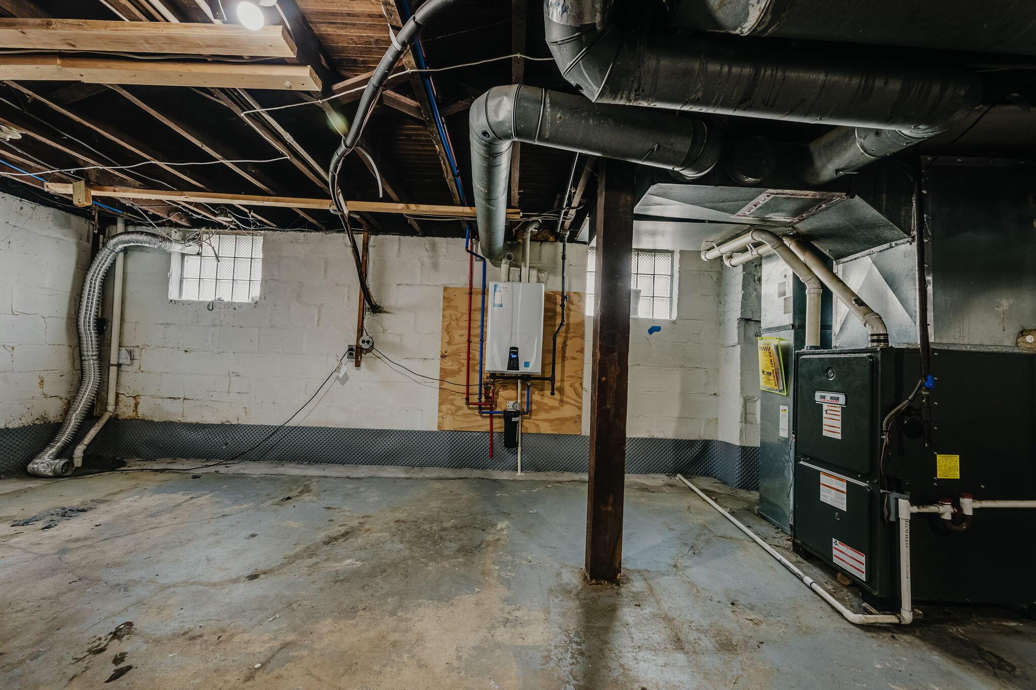 430 Clinton Street Property Photo 44