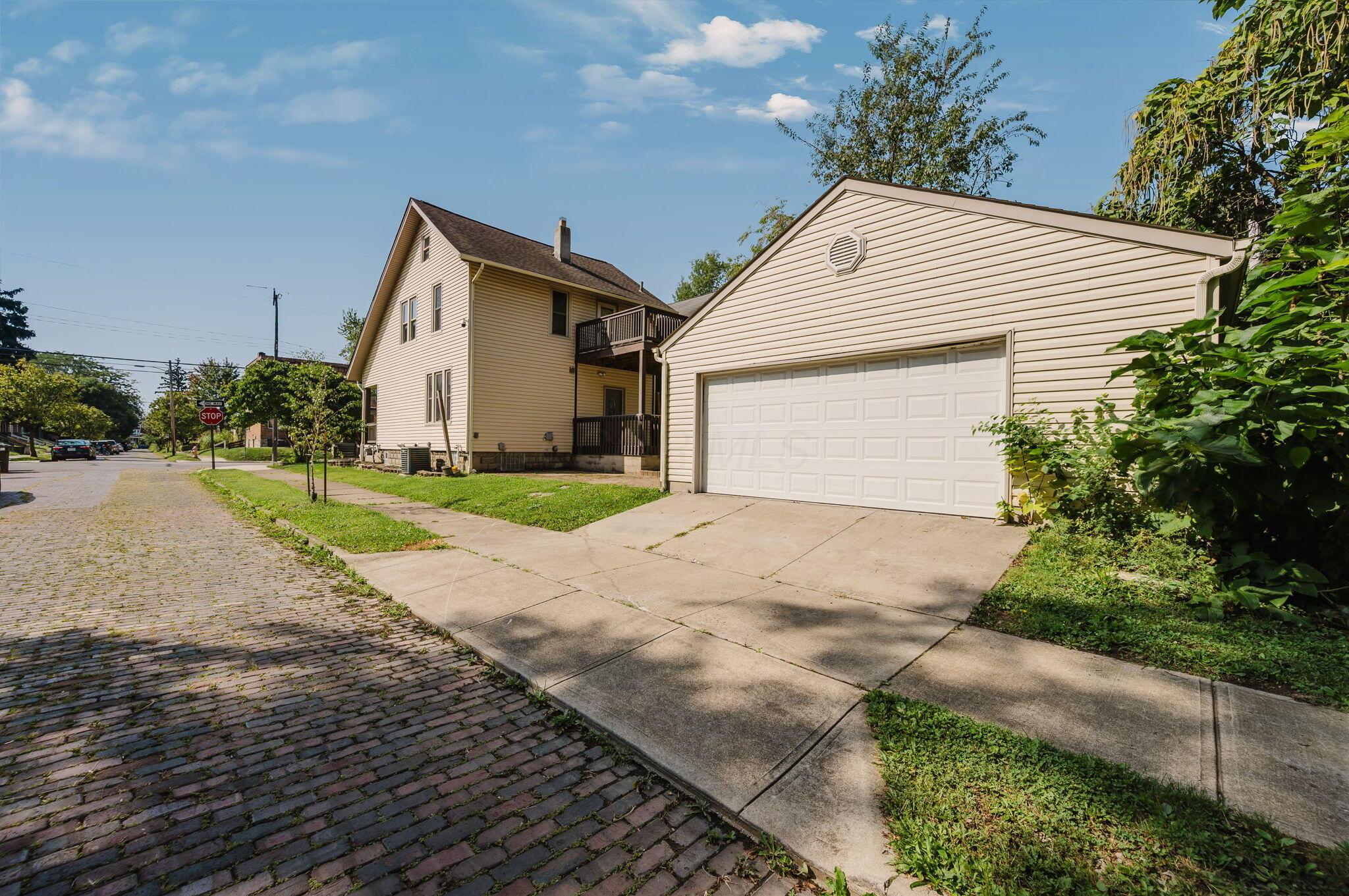 430 Clinton Street Property Photo 46