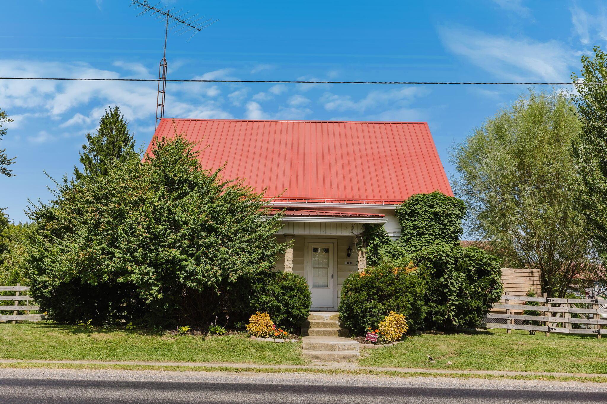 13609 Sycamore Road Property Photo 1