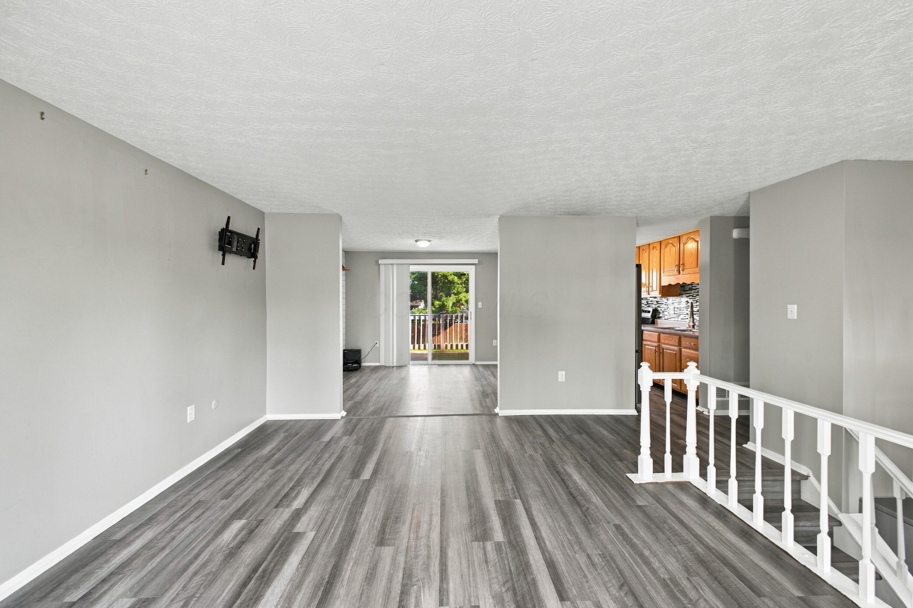 6608 Benjamin Drive Property Photo 7