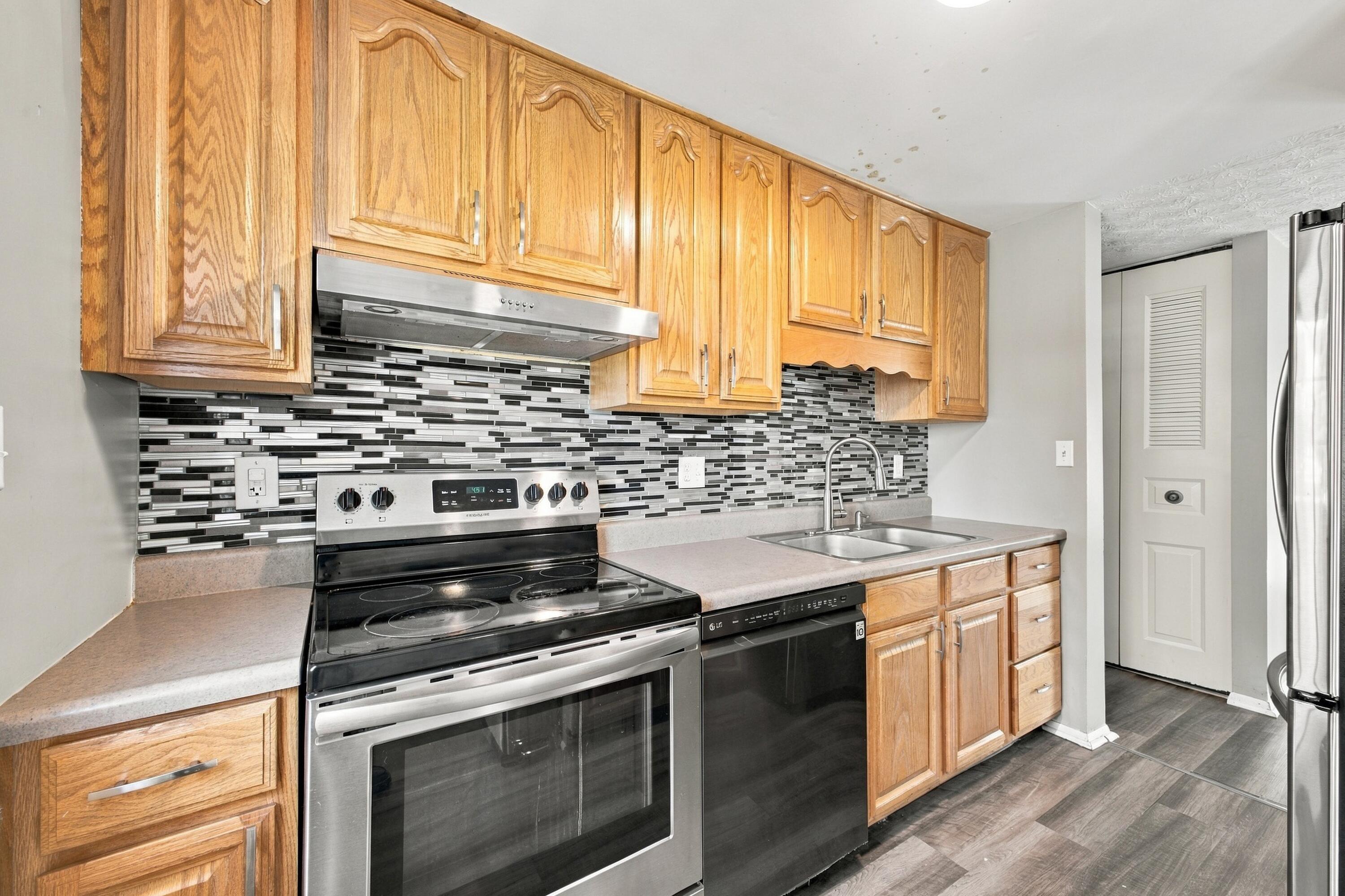 6608 Benjamin Drive Property Photo 10