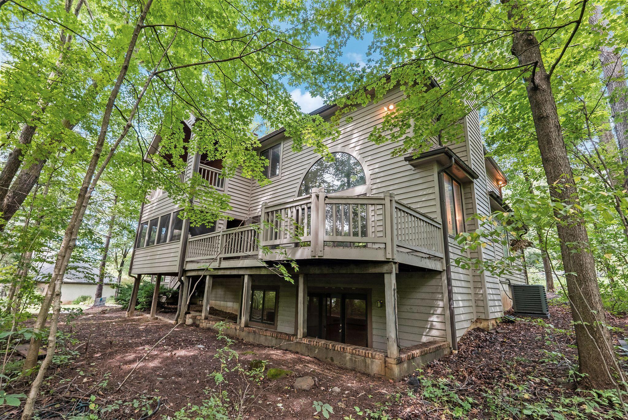 5050 Forest Trail