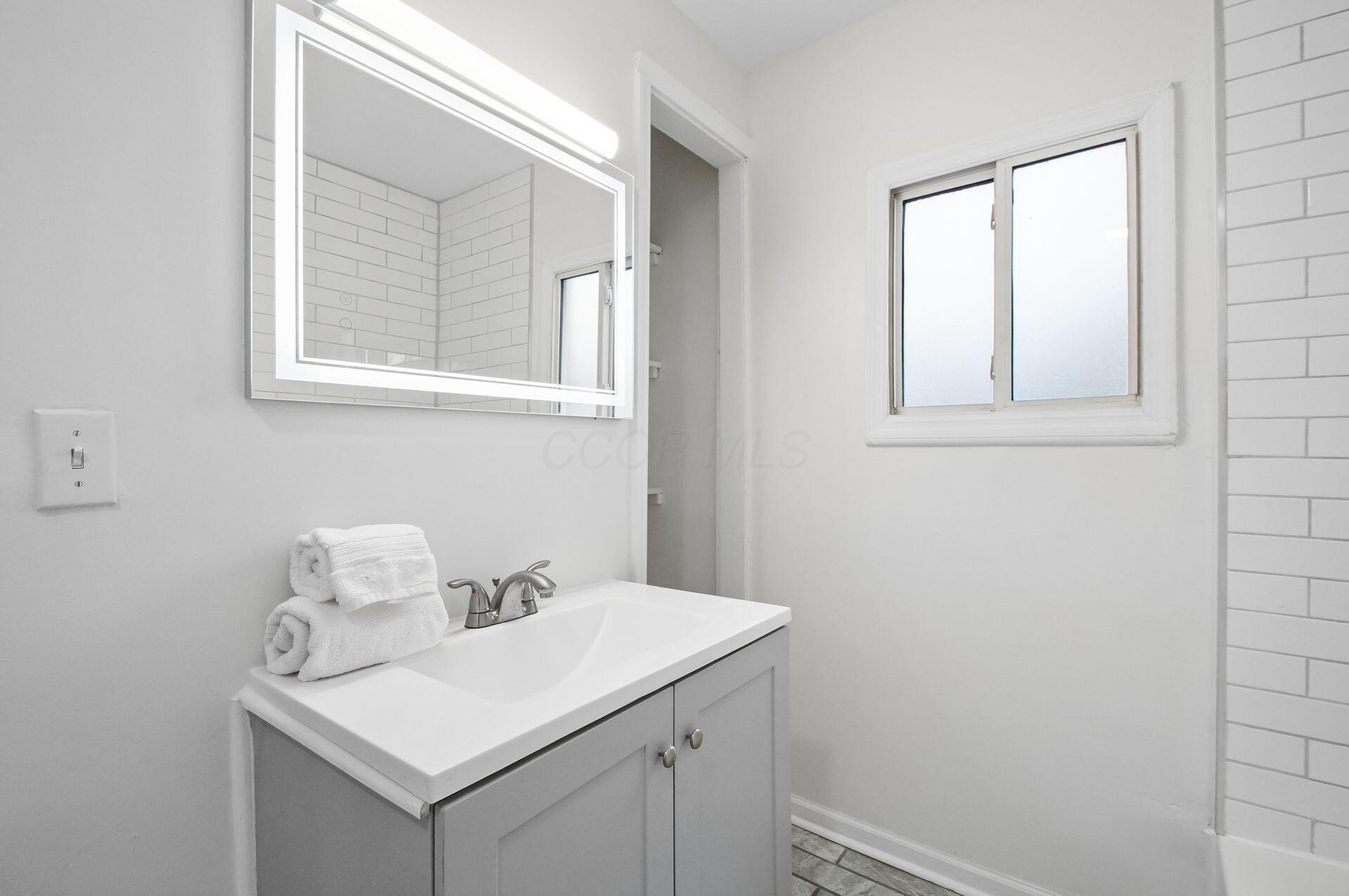 407 S Wayne Avenue Property Photo 19