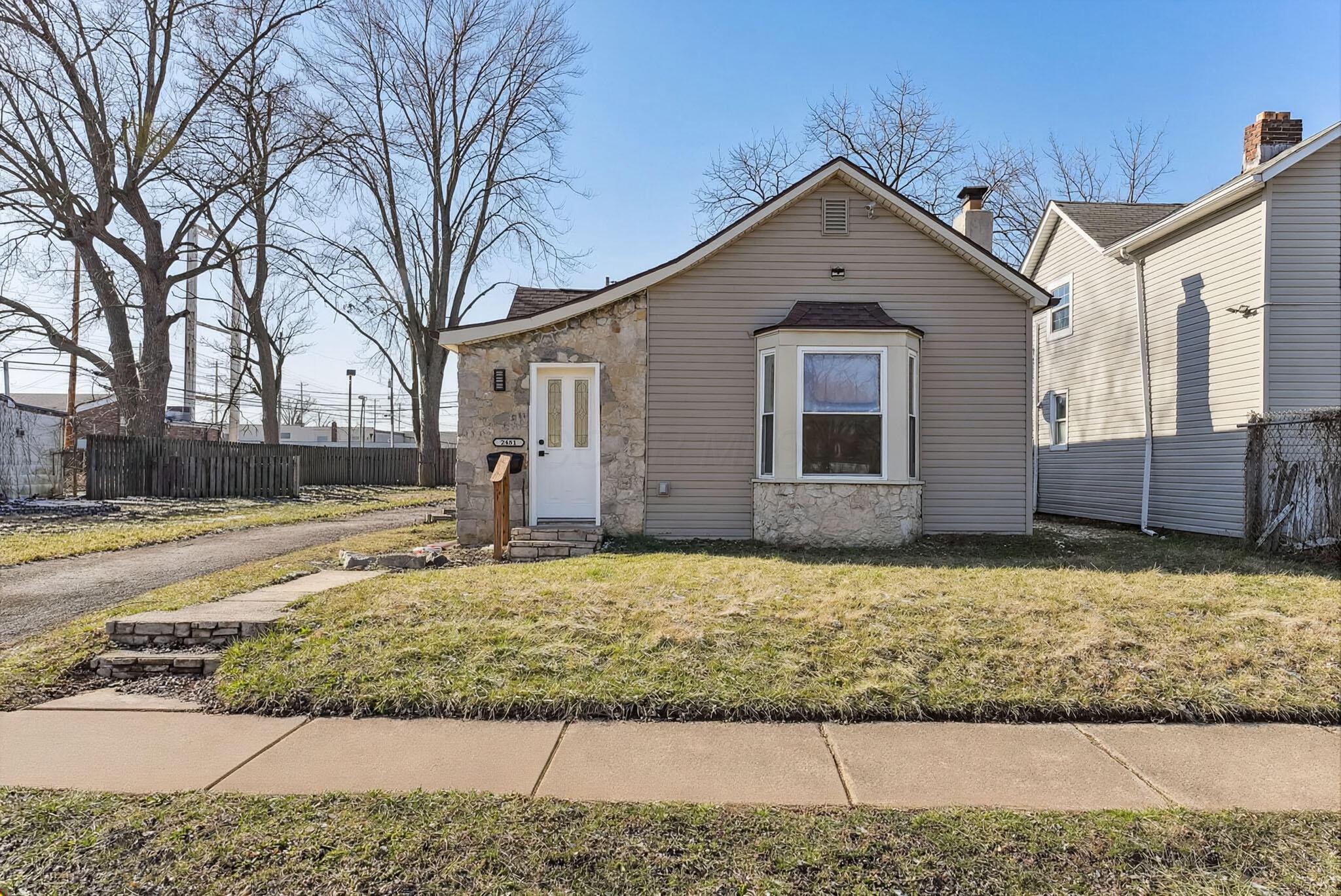 2481 Osceola Avenue Property Photo 1