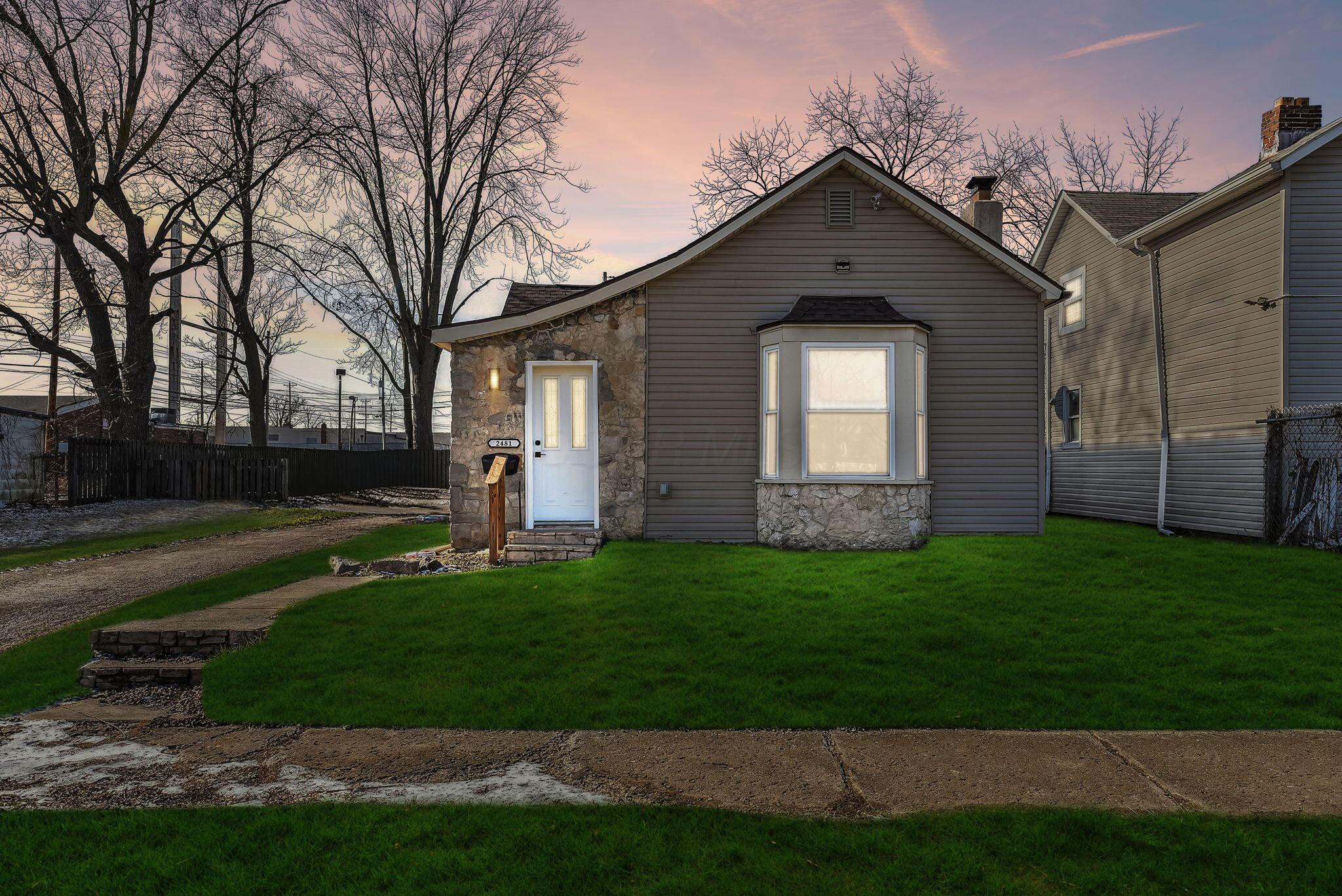 2481 Osceola Avenue Property Photo 1