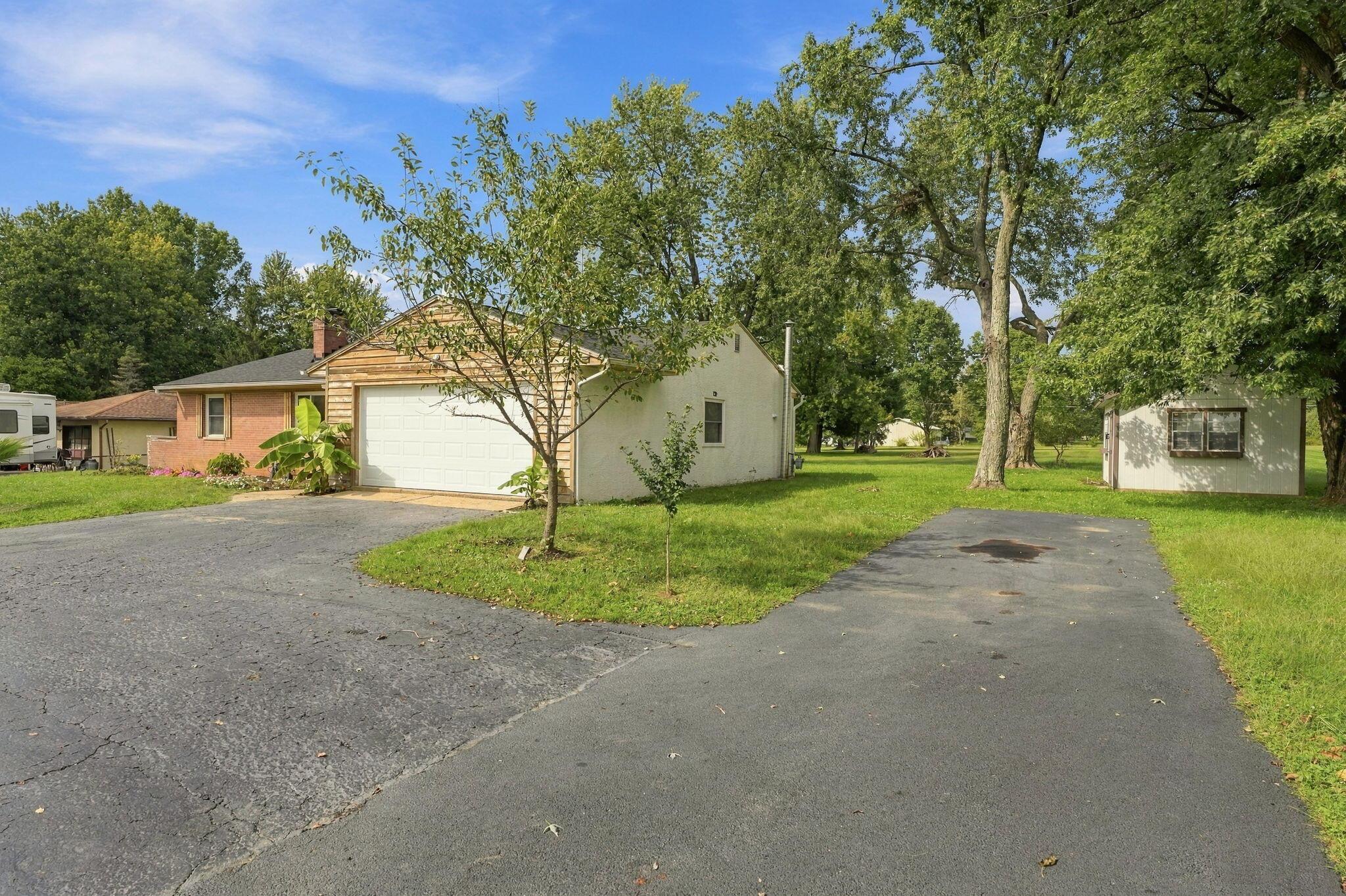 7698 Blacklick-eastern Road Nw Property Photo 3