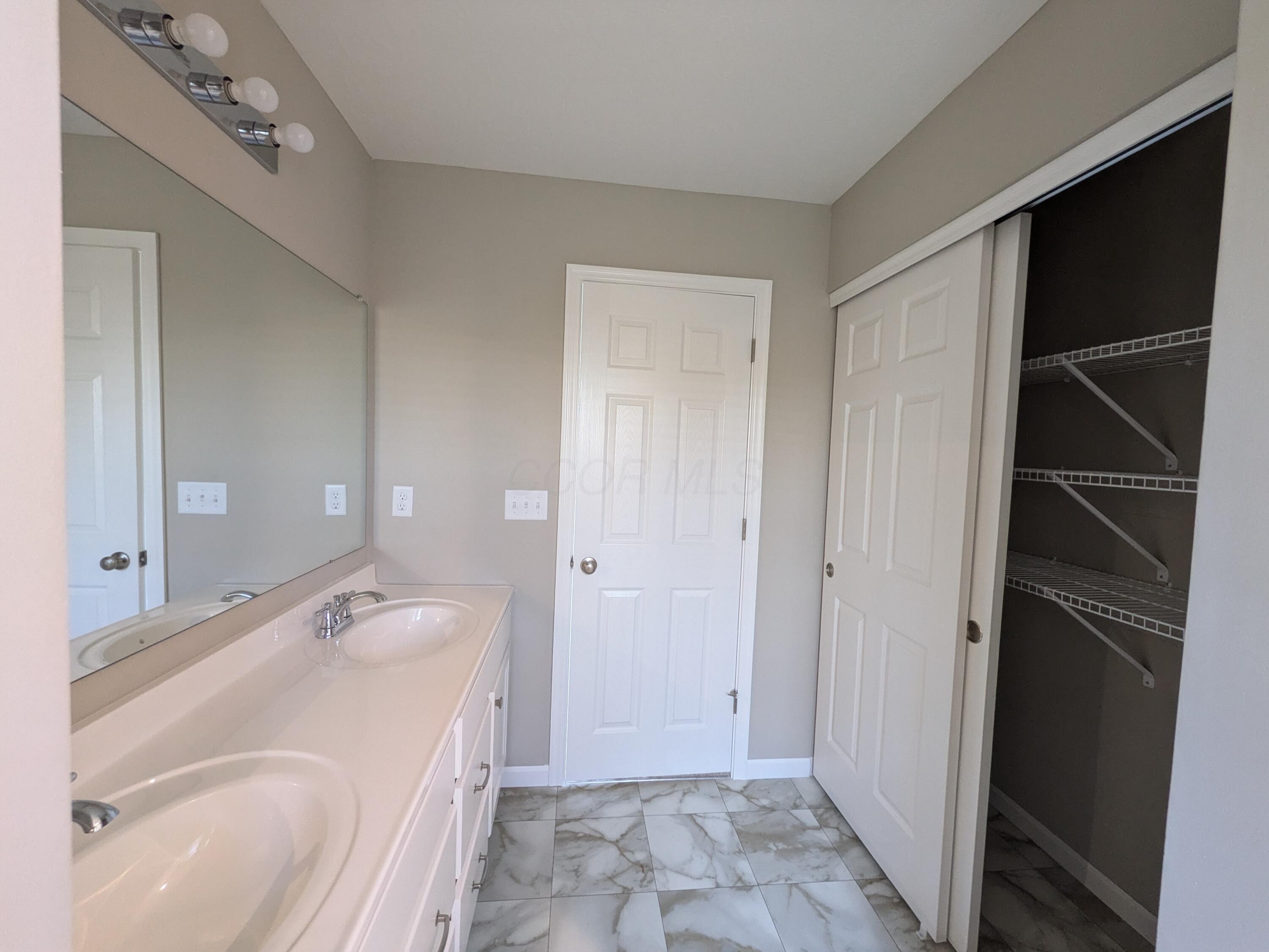 9013 Hawk Hill Way Property Photo 22