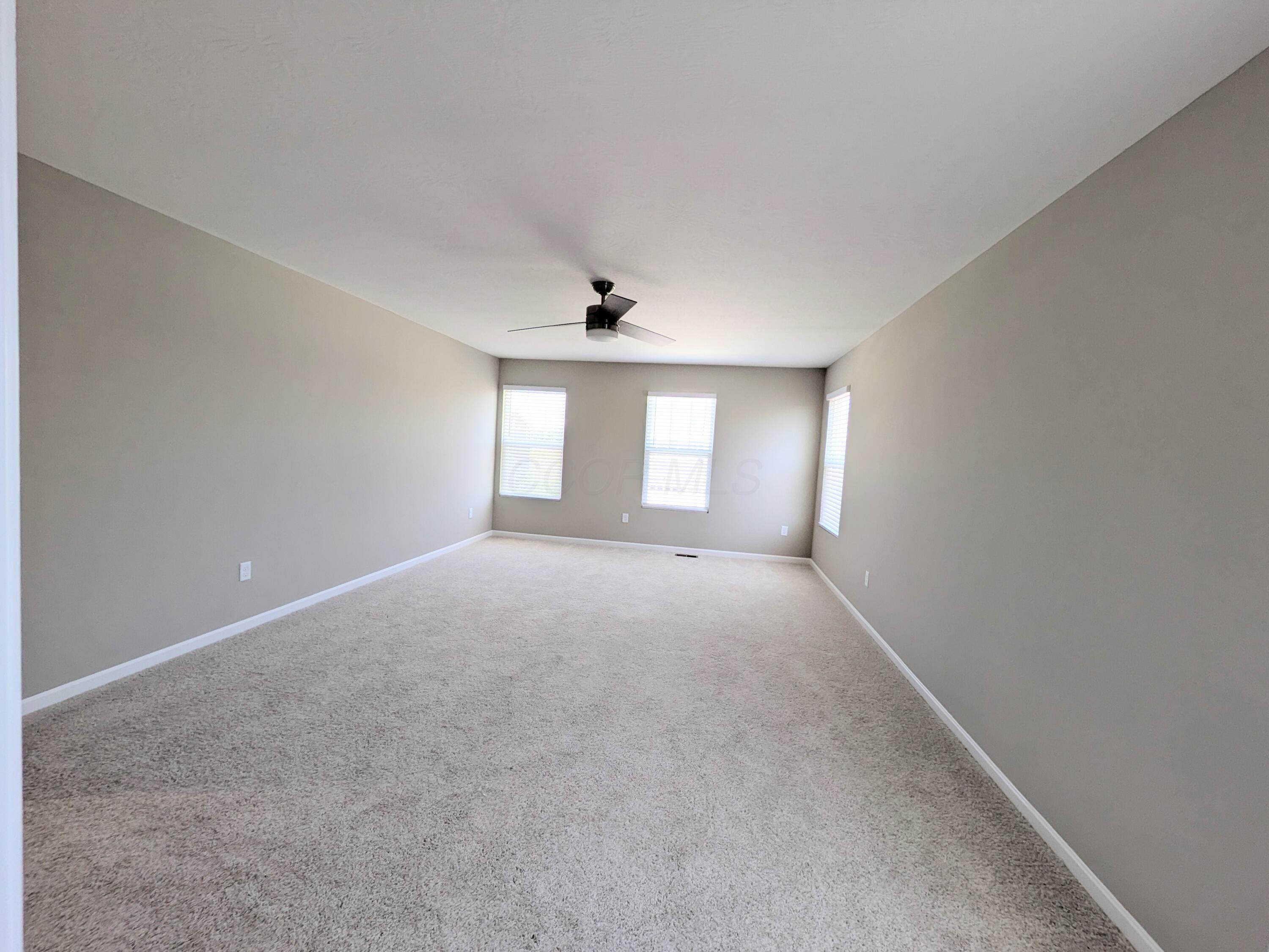 9013 Hawk Hill Way Property Photo 28