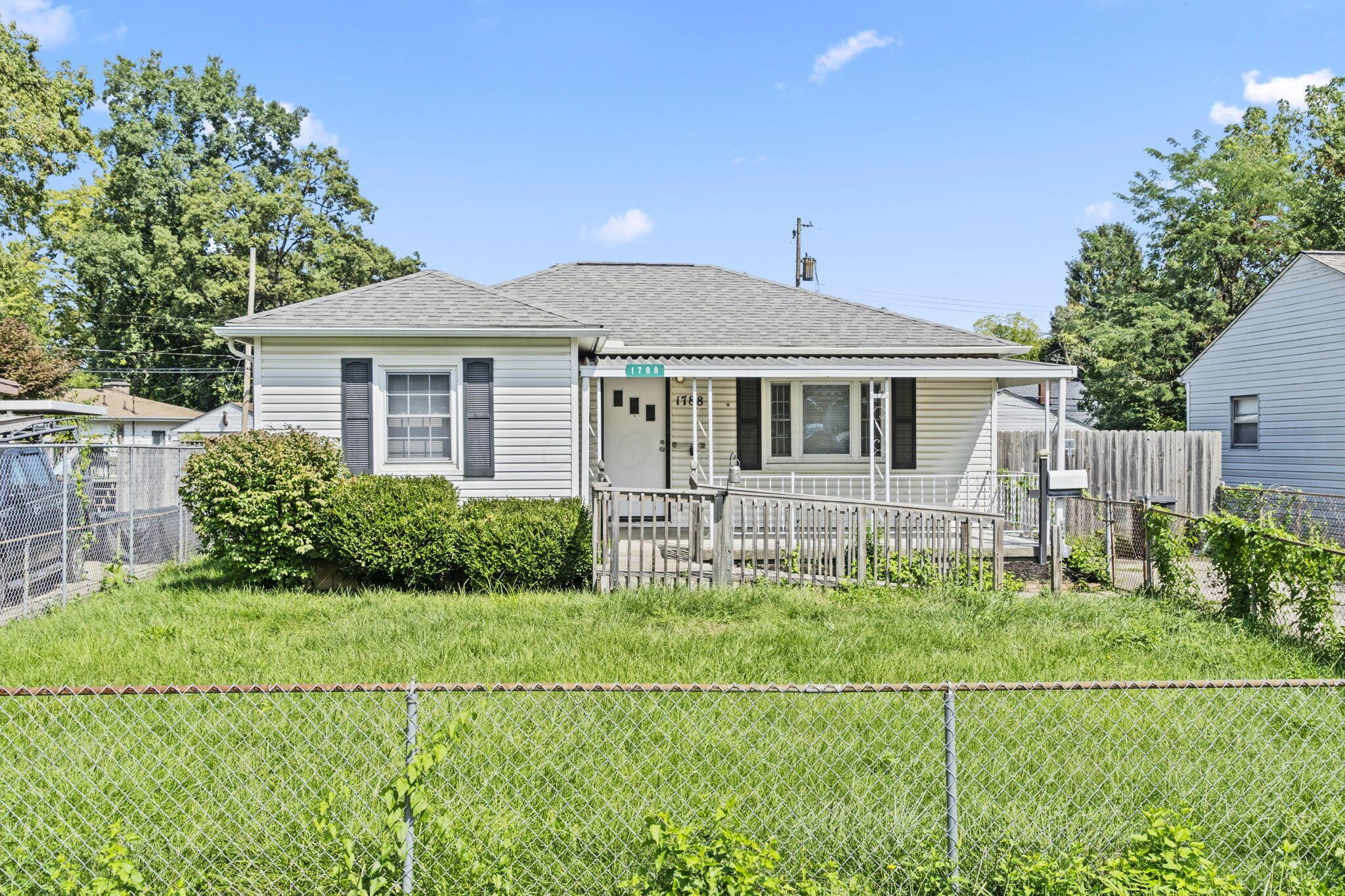 1788 Linnet Avenue Property Photo 6