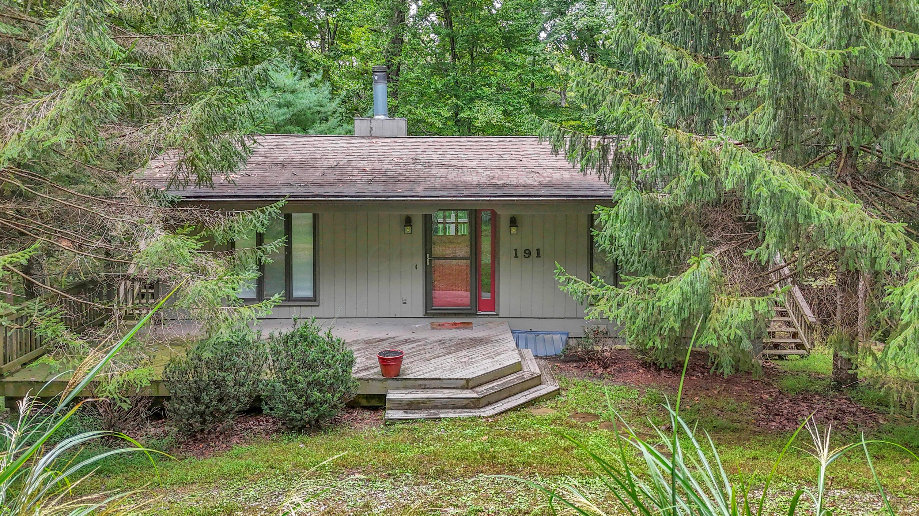 191 Apache Lane Property Photo 2